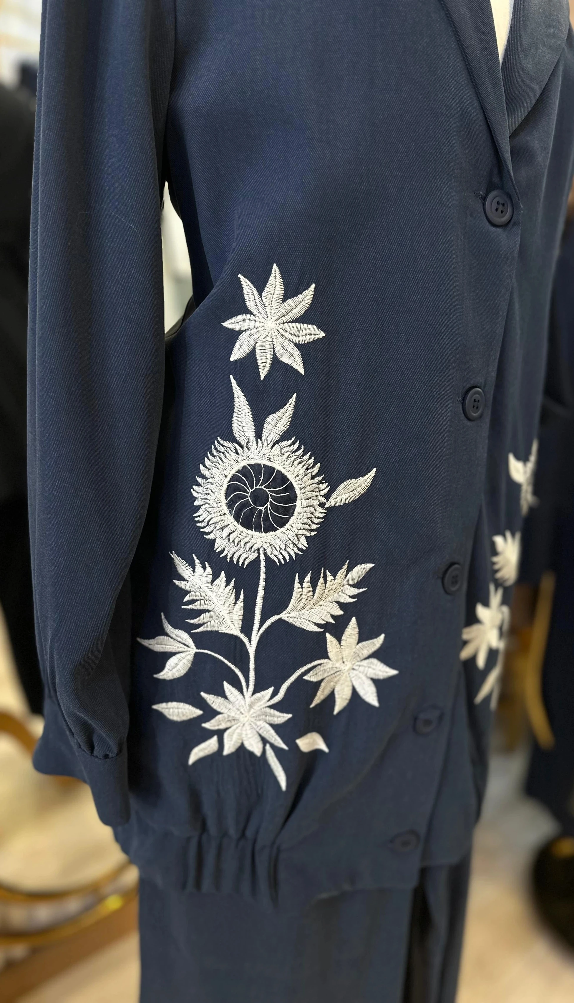 Bm İşlemeli Keten Takım