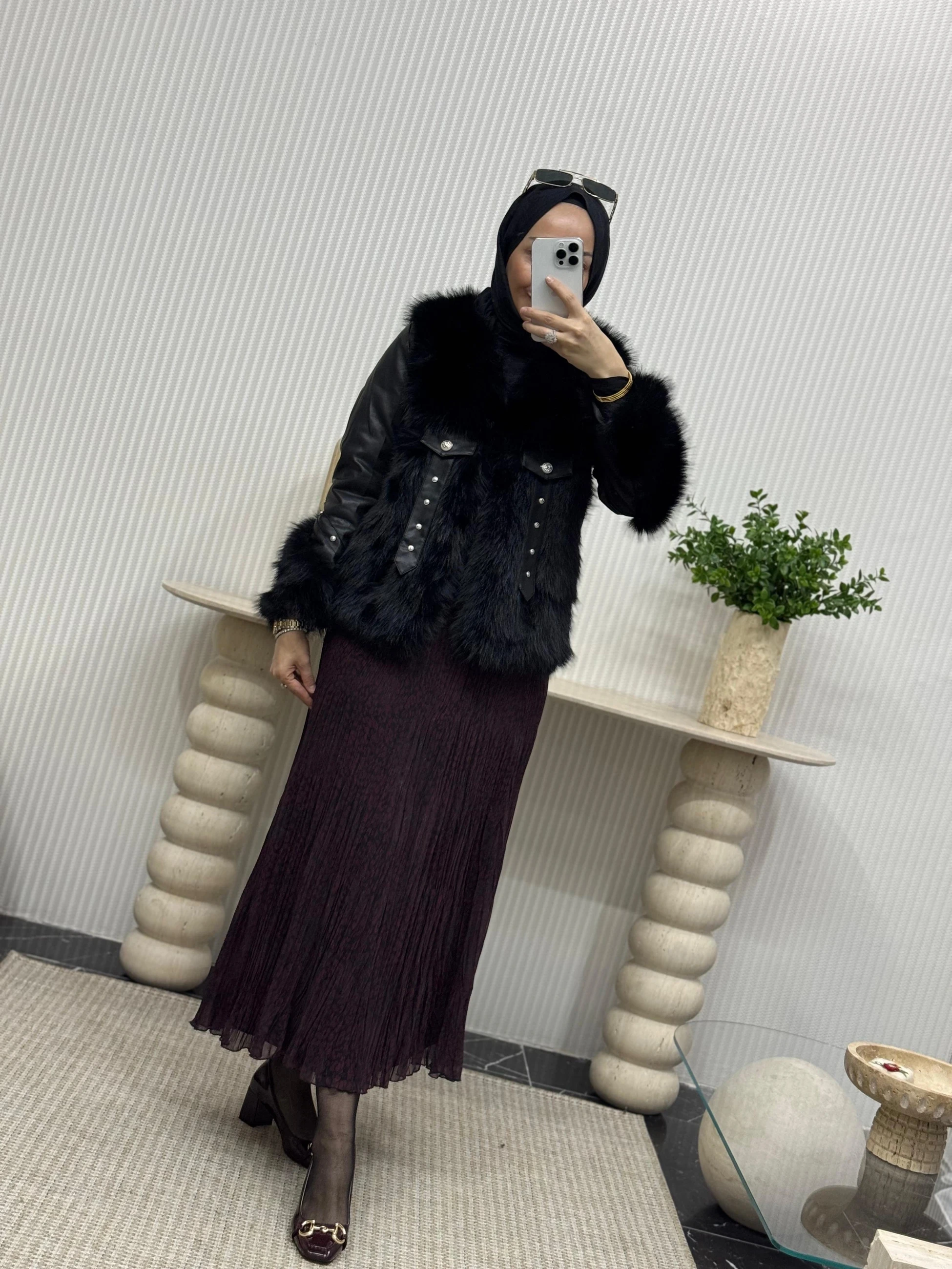 İthal Kürk Mont - Siyah