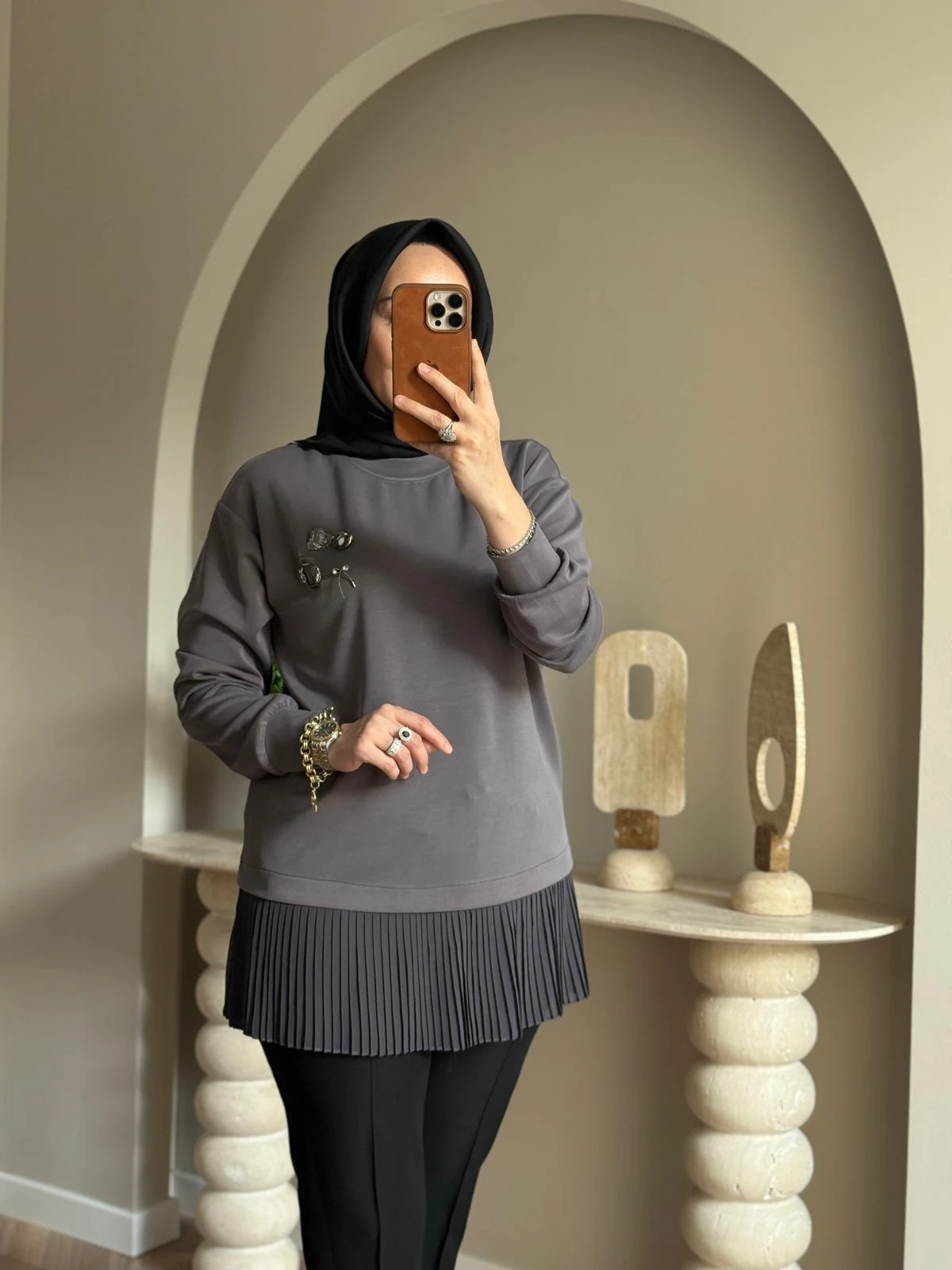 Tığ Triko Pilise Detaylı Aksesuarlı Tunik - Antrasit