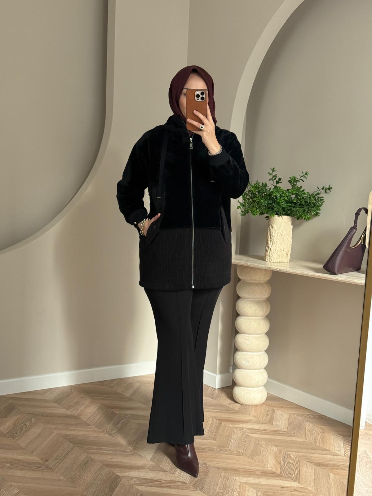 Tığ Triko Kürk Desenli Kadife Doku Kombinli Kaban- Siyah