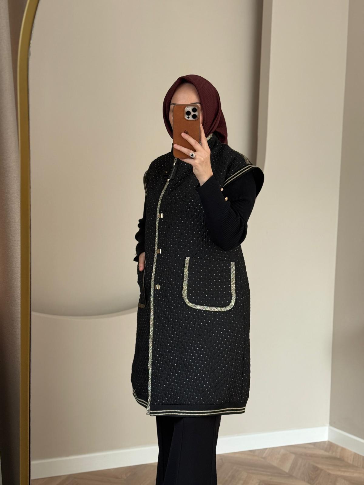 Otto Gold Detaylı Kapitone Yelek - Siyah