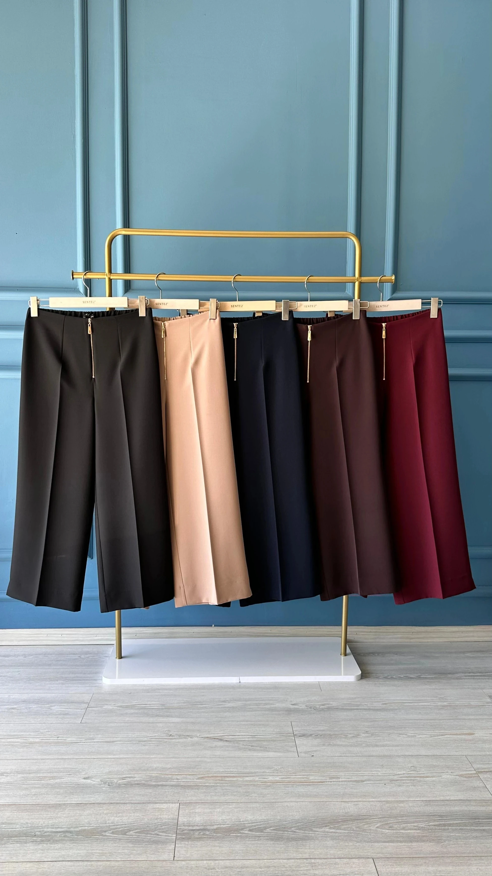 Queen Kısa Geniş Paça Pantolon - Lacivert