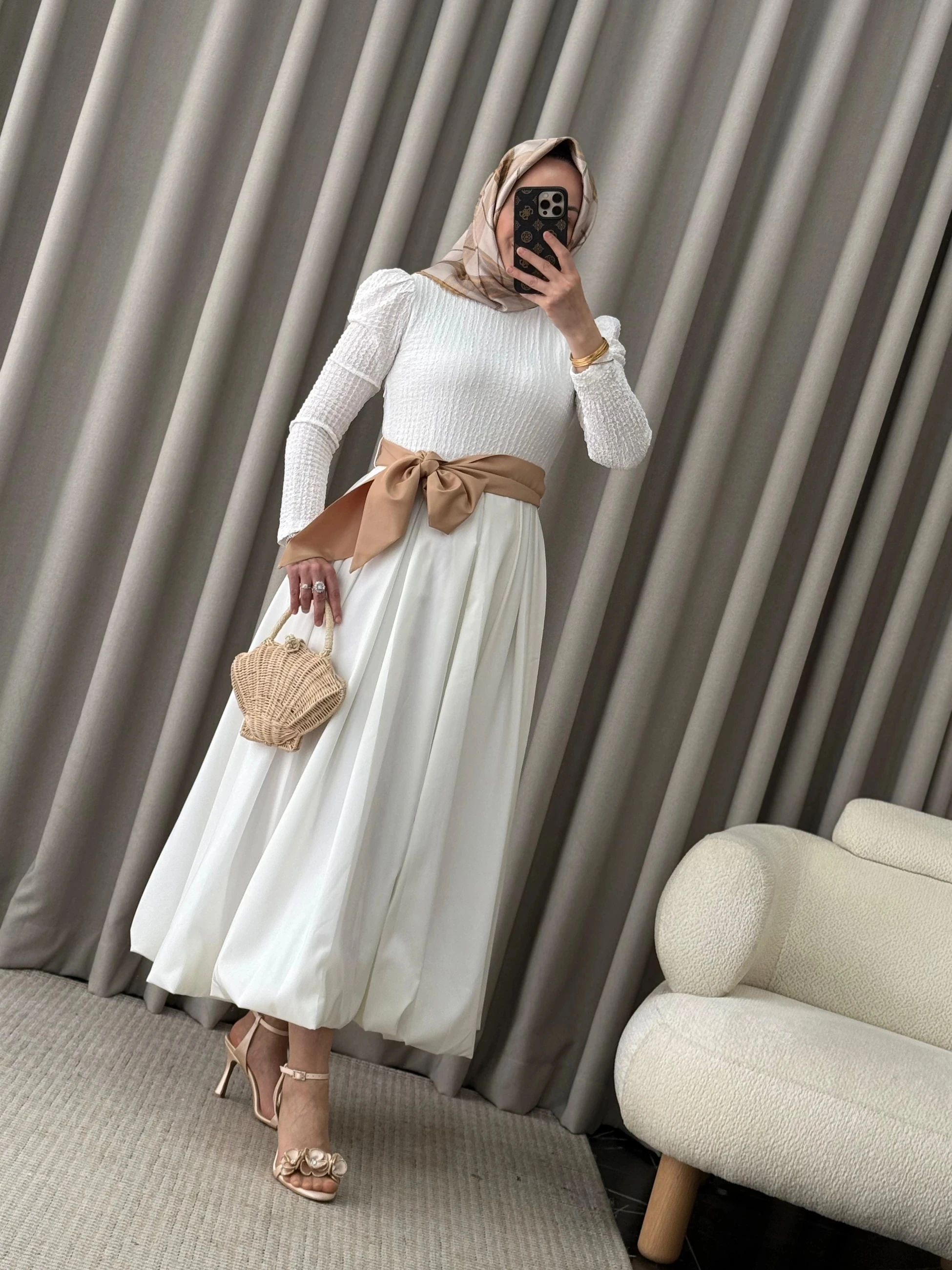 Kahma Kemerli Beyaz Elbise