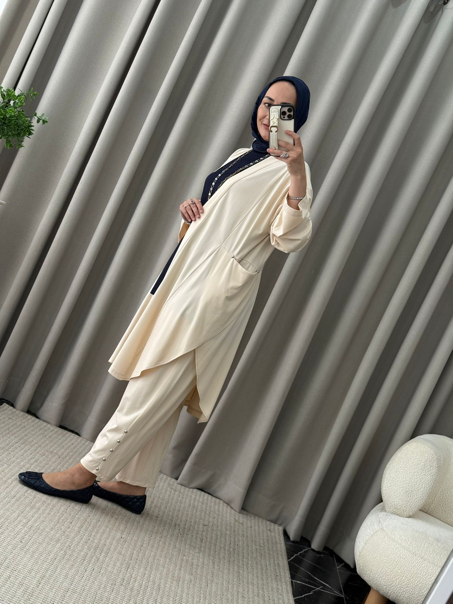 Tığ Triko Yanları Kruvaze Yırtmaçlı Takım - Bej