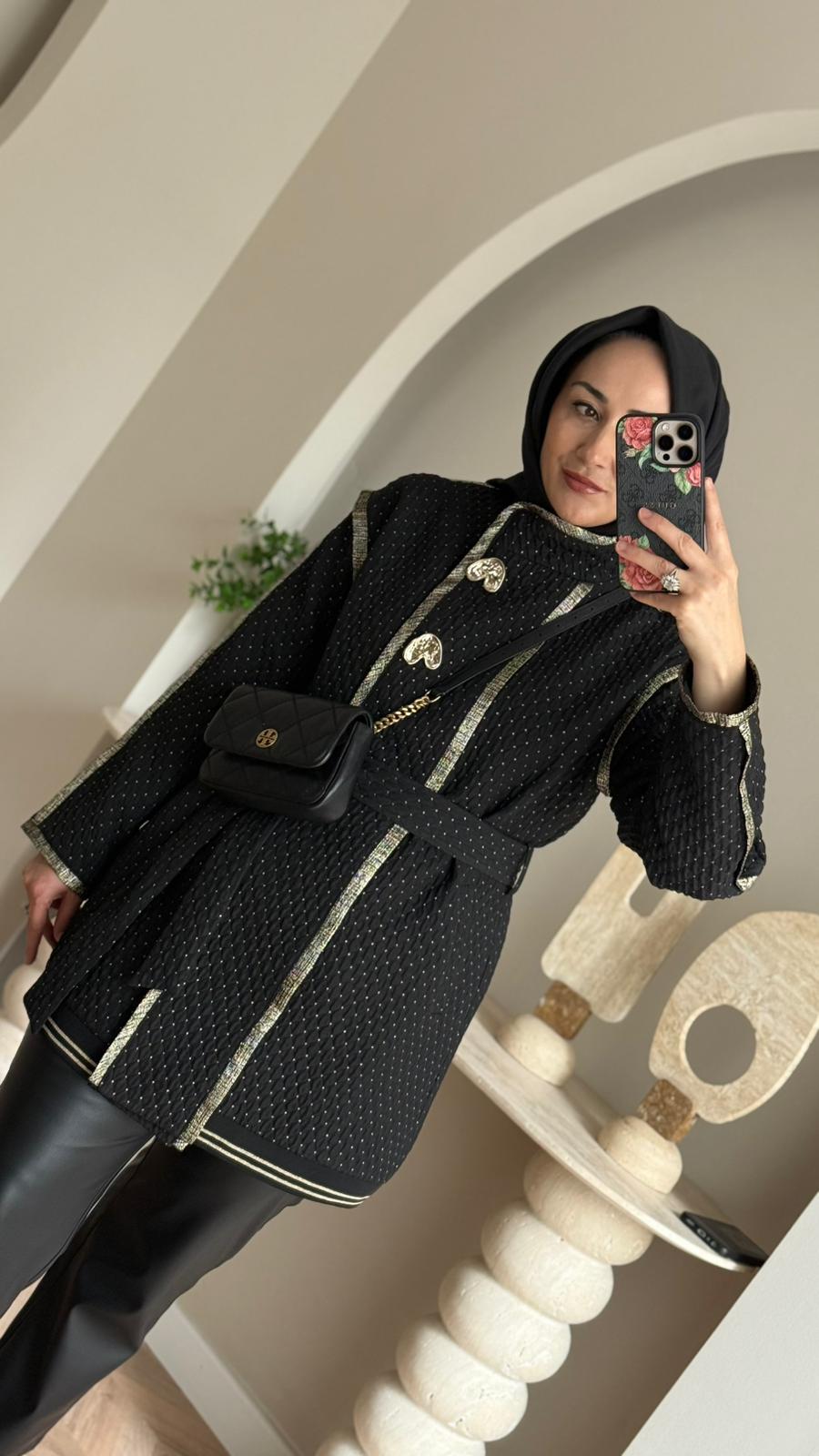 Otto Gold Detaylı Kapitone Kap