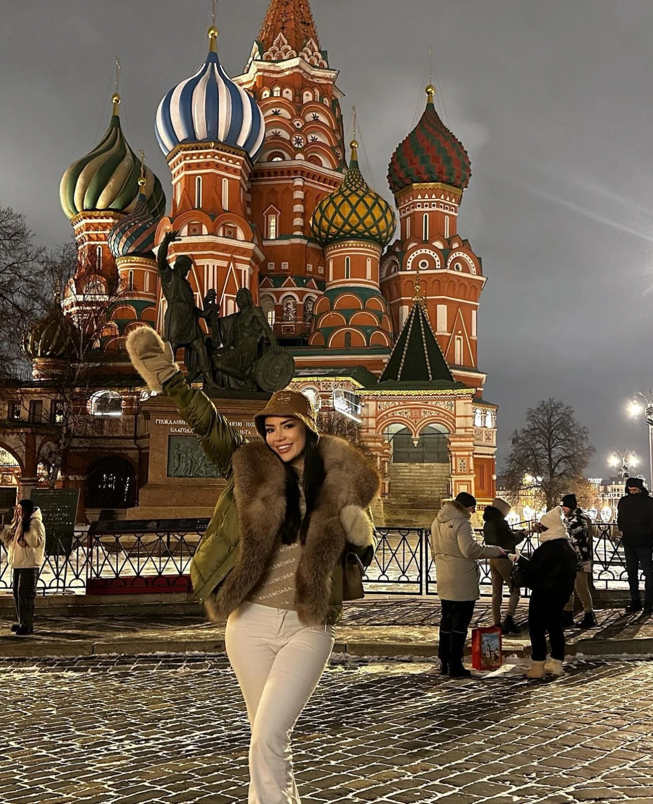 Knit Sleeve Puffer Jacket