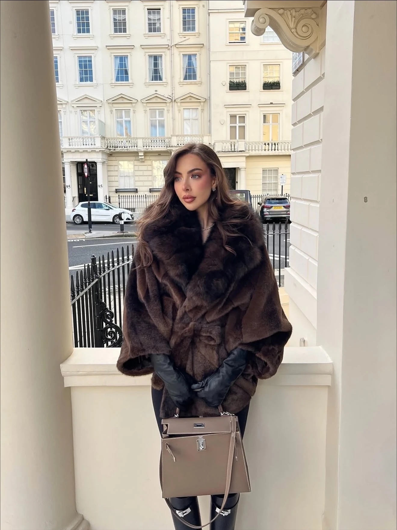 Koyu Yaka Acı Kahve Tasarım Kürk