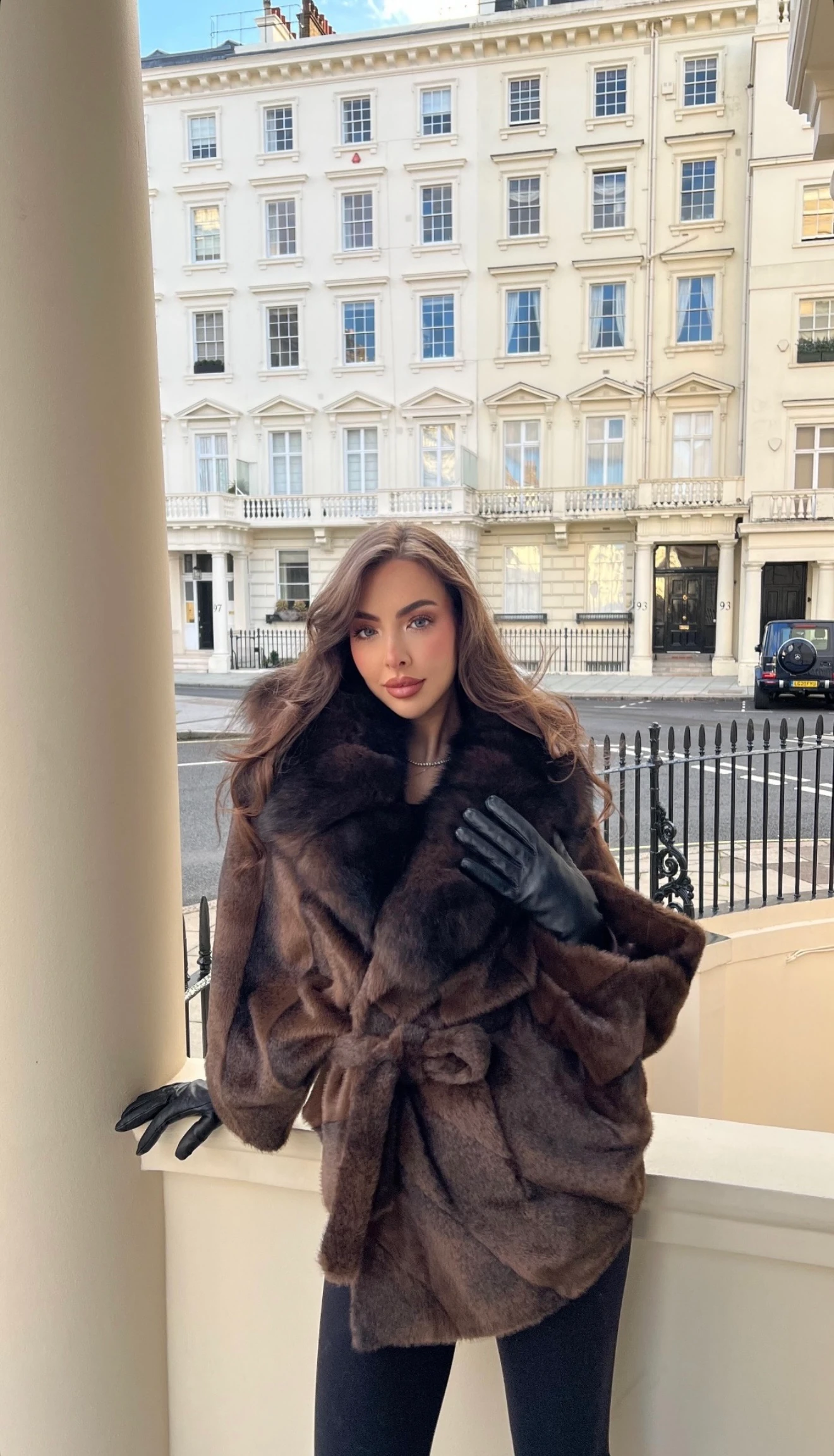 Koyu Yaka Acı Kahve Tasarım Kürk