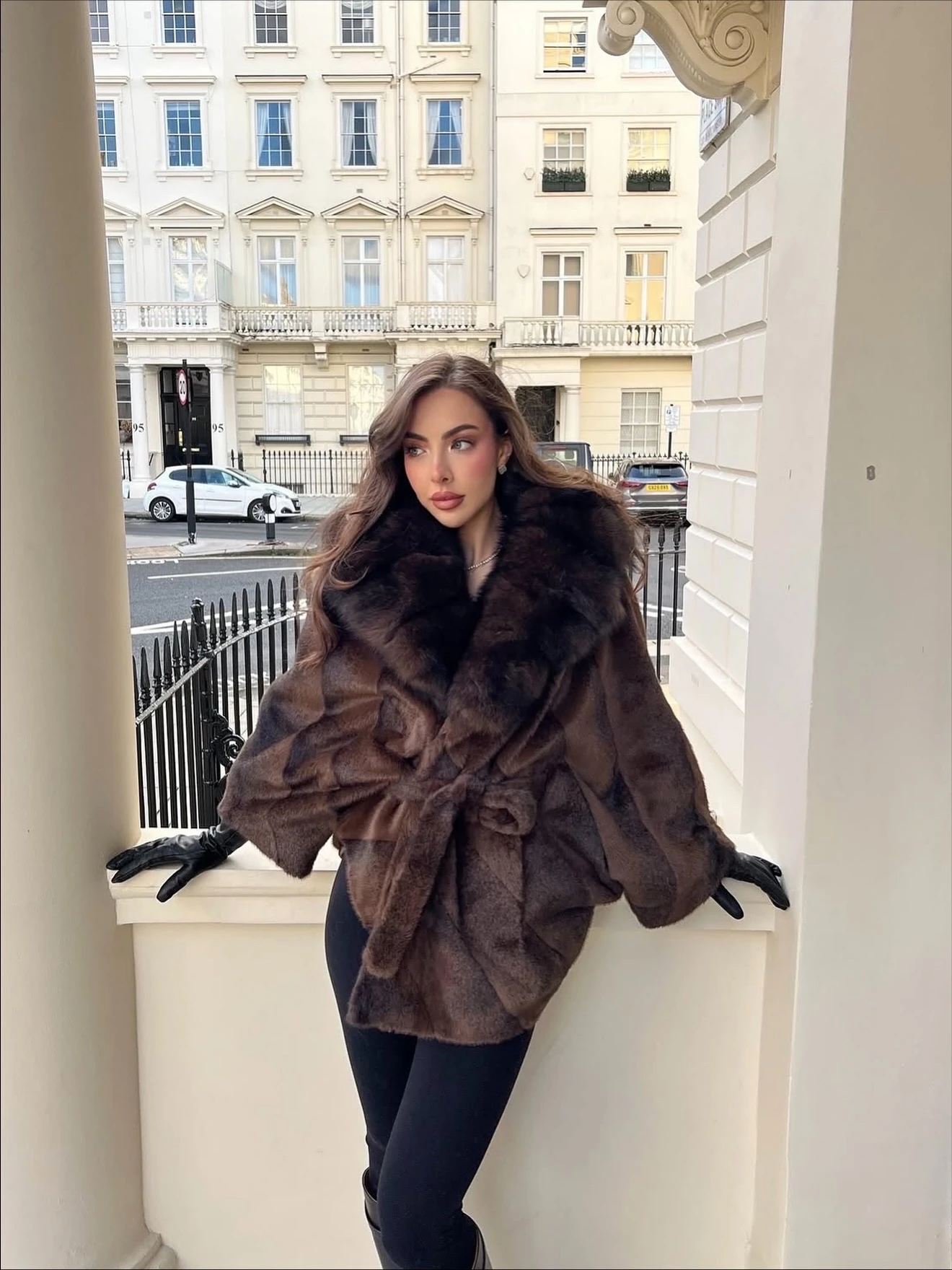 Koyu Yaka Acı Kahve Tasarım Kürk