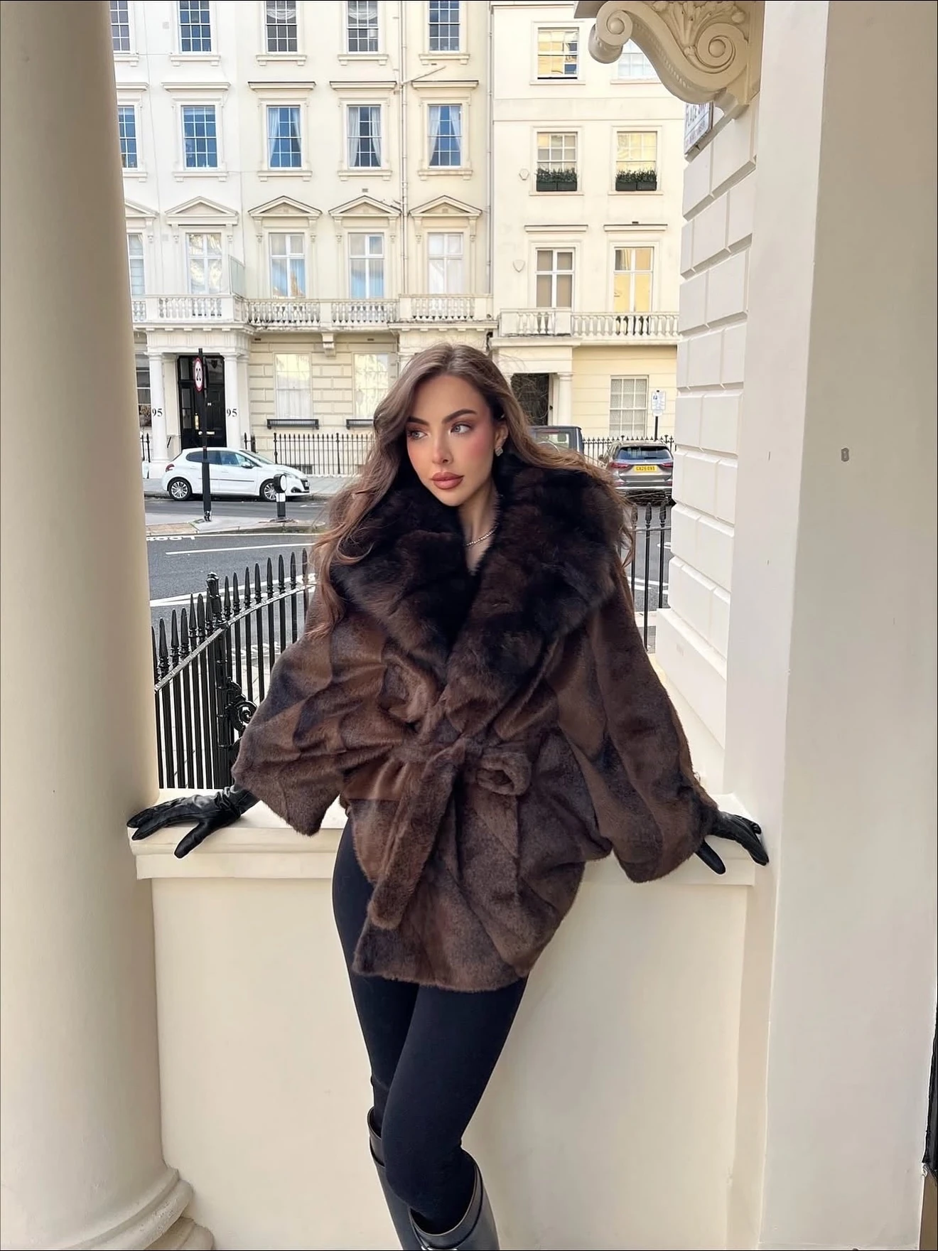 Koyu Yaka Acı Kahve Tasarım Kürk