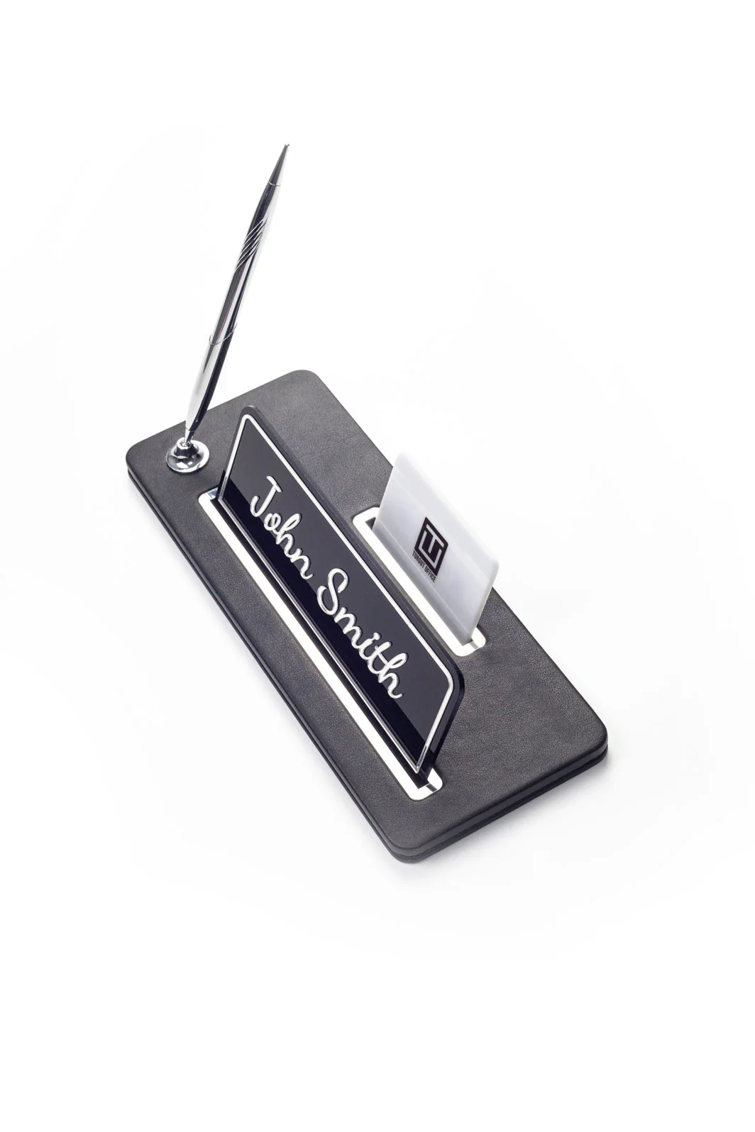 Cavalli Tek Kalemli Deri Masa İsimliği Düz Siyah Krom Detaylı, Minimal ve Şık Ofis Masa Aksesuarı, Premium Kalitede Kişiye Özel Deri İsimlik Hediyesi