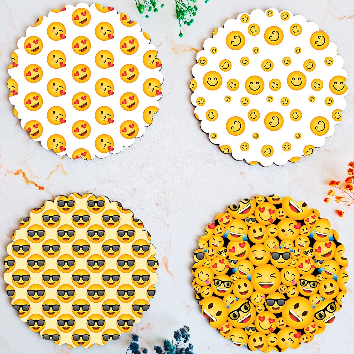 Emojiler 4'lü Ahşap MDF Bardak Altlığı Seti