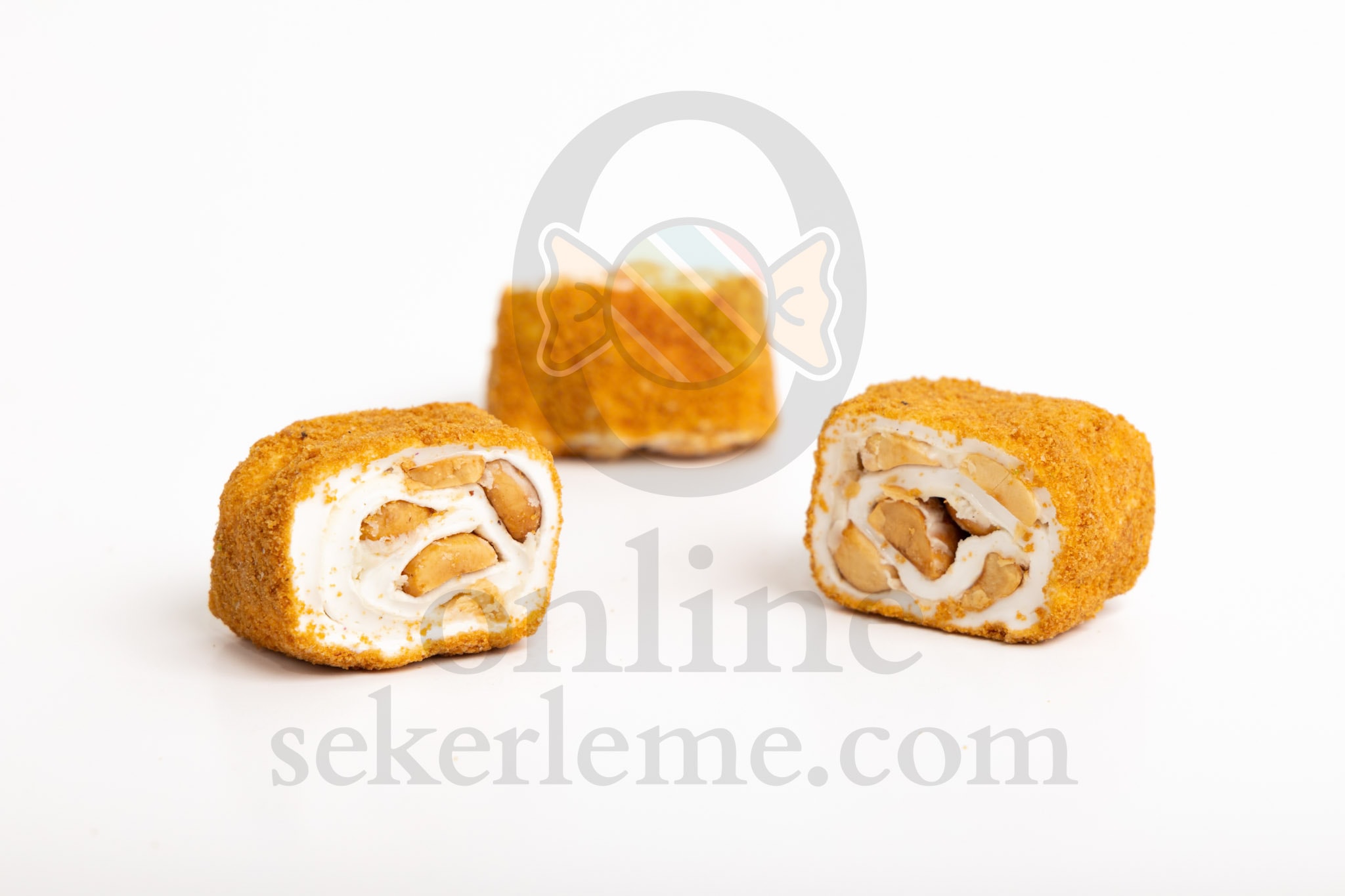 KARAMELİZE BİSKÜVİ KAPLI BEYAZ ÇİKOLATALI FINDIKLI SARMA SULTAN LOKUM (5KG)