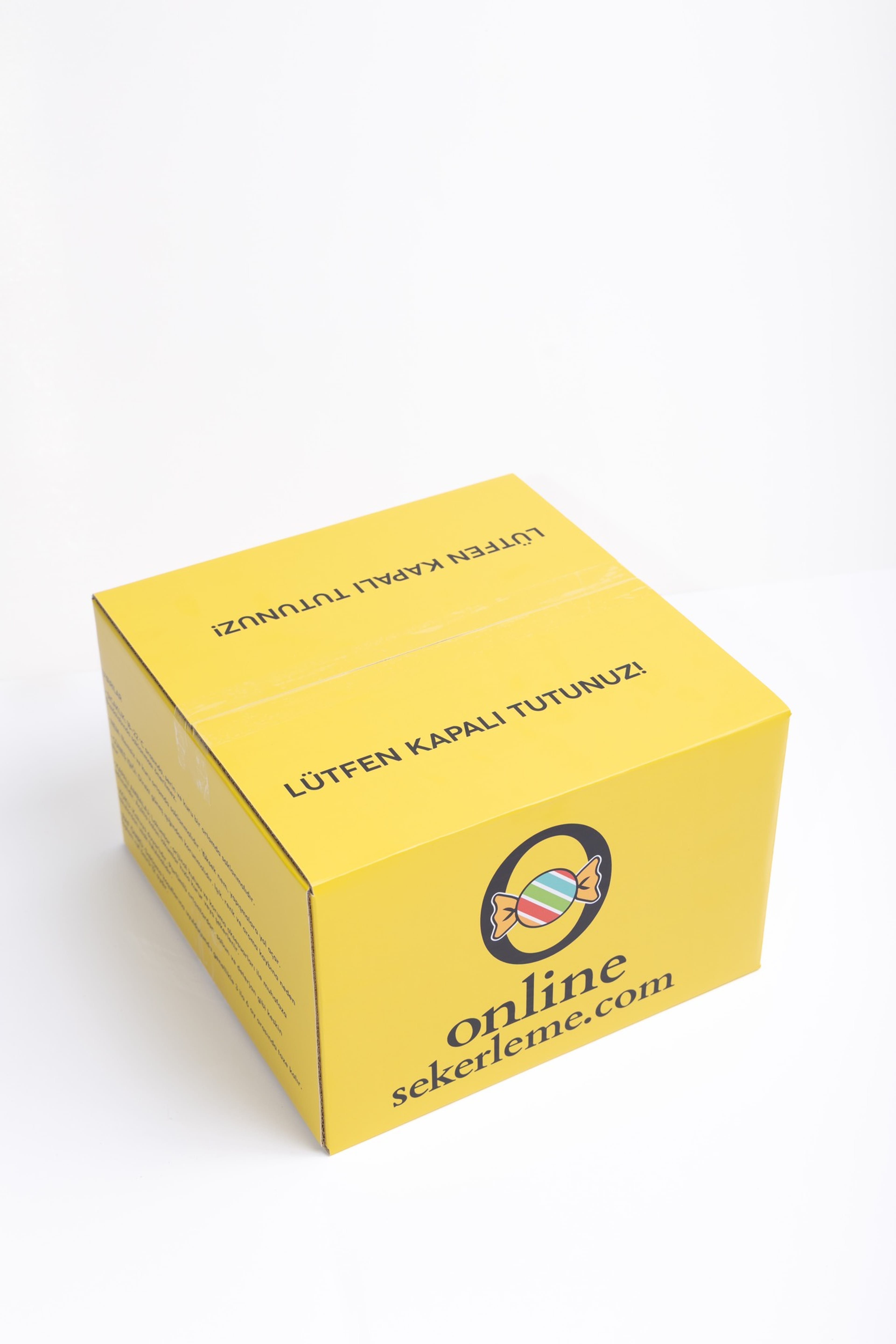 GÜL YAPRAKLI NARLI BADEMLİ ŞERİT LOKUM (5KG)