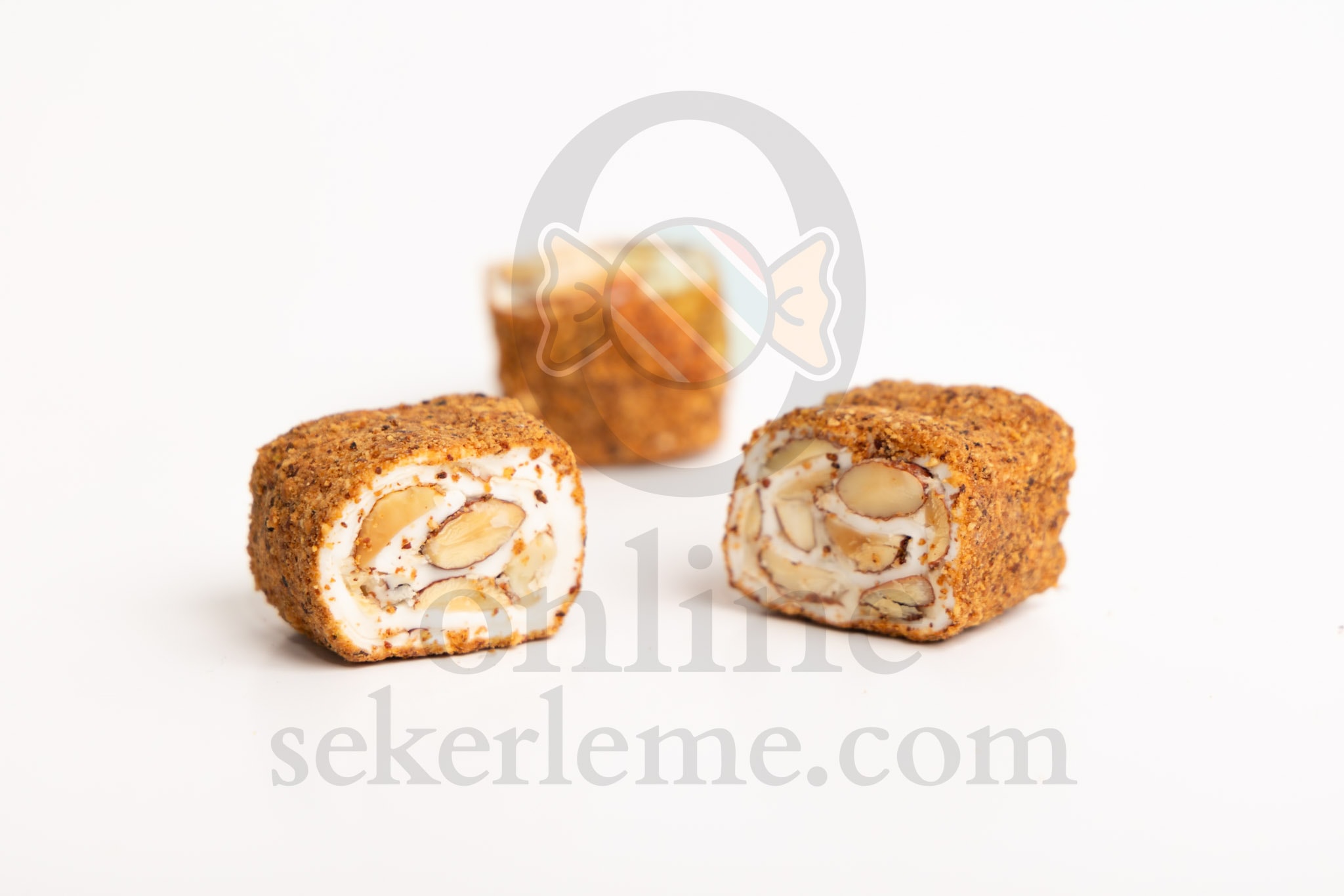 TOZ BADEM KAPLI BEYAZ ÇİKOLATALI BADEMLİ SARMA SULTAN LOKUM (5KG)
