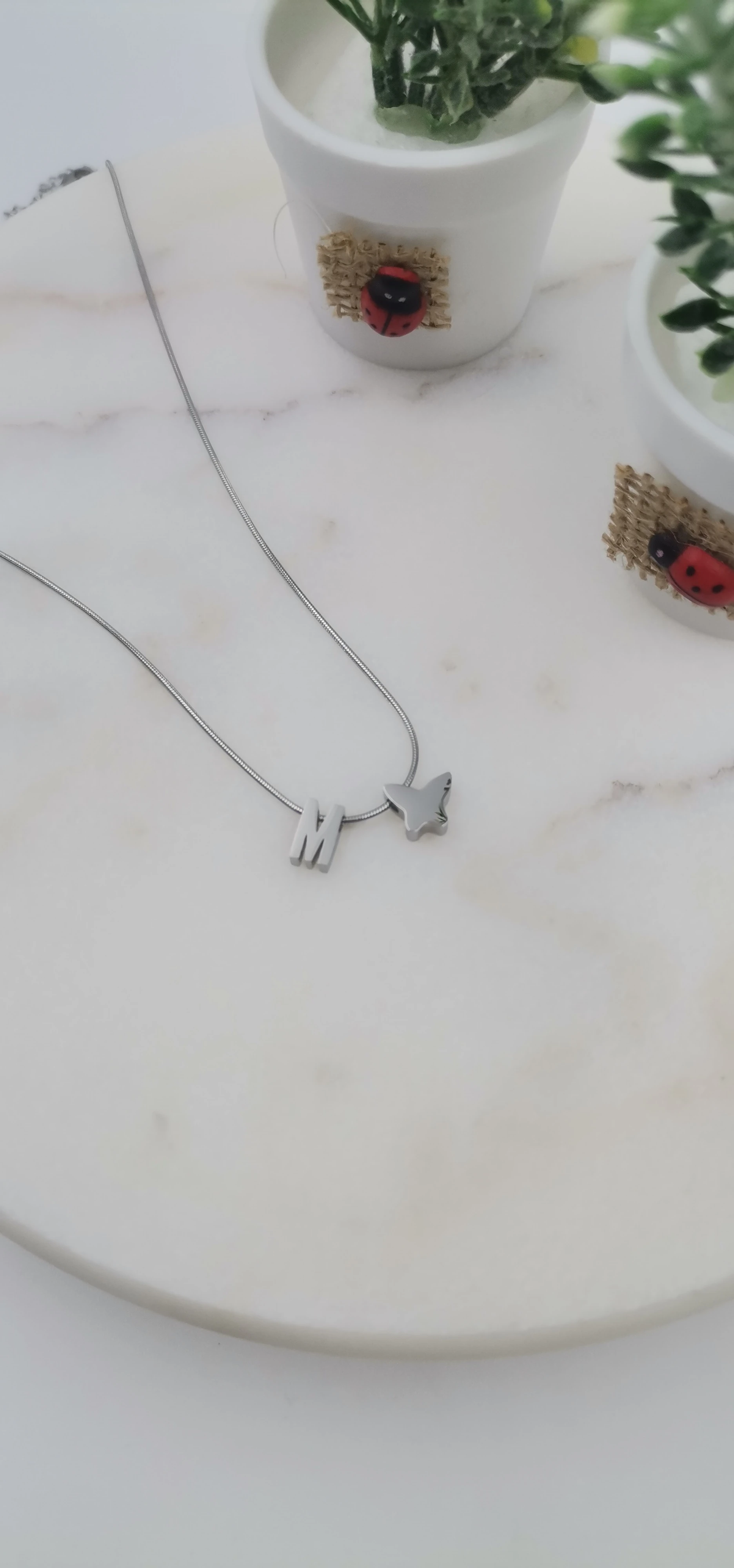 ÇELİK SİLVER M HARF KOLYE