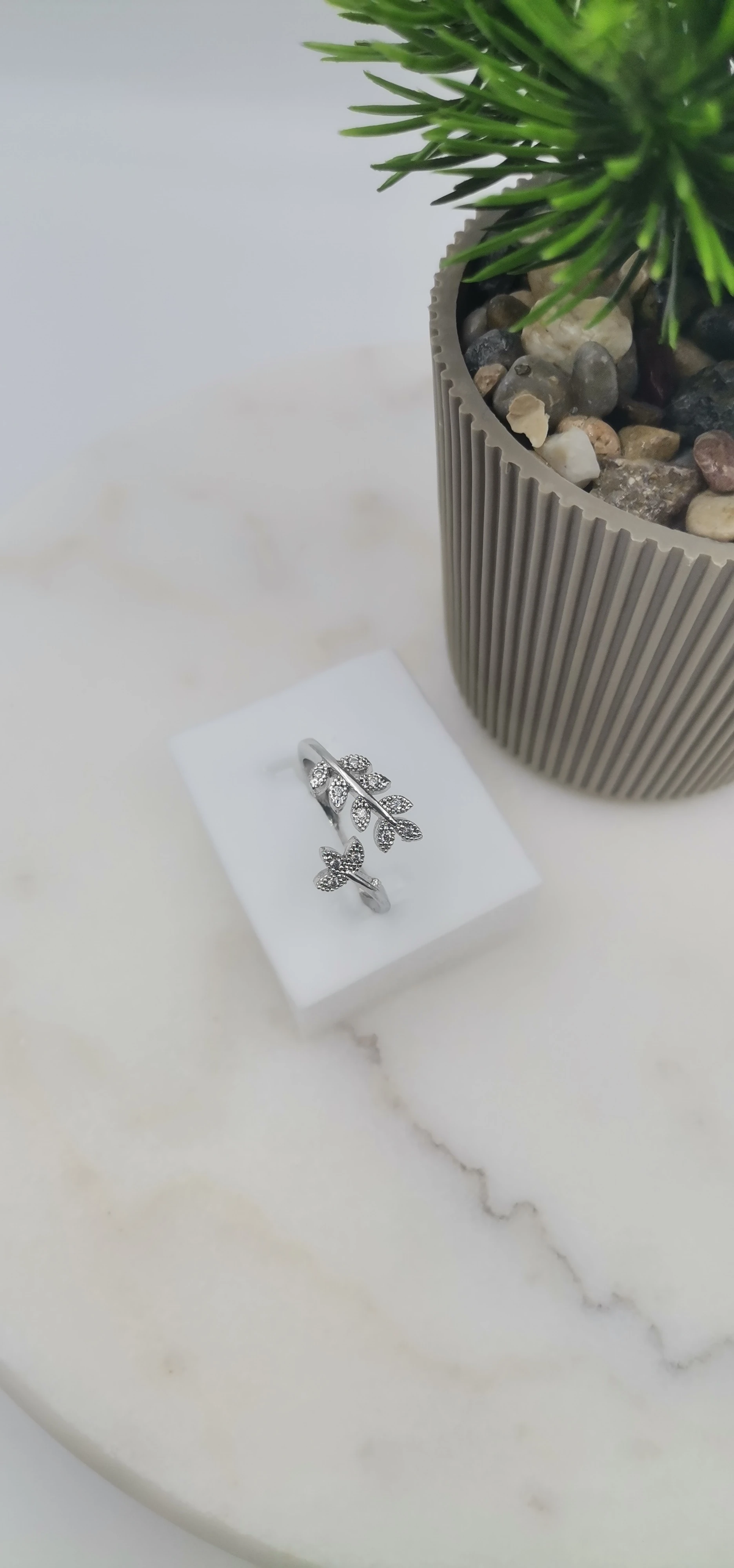 VİP ZİRKON TAŞLI SİLVER  YÜZÜK