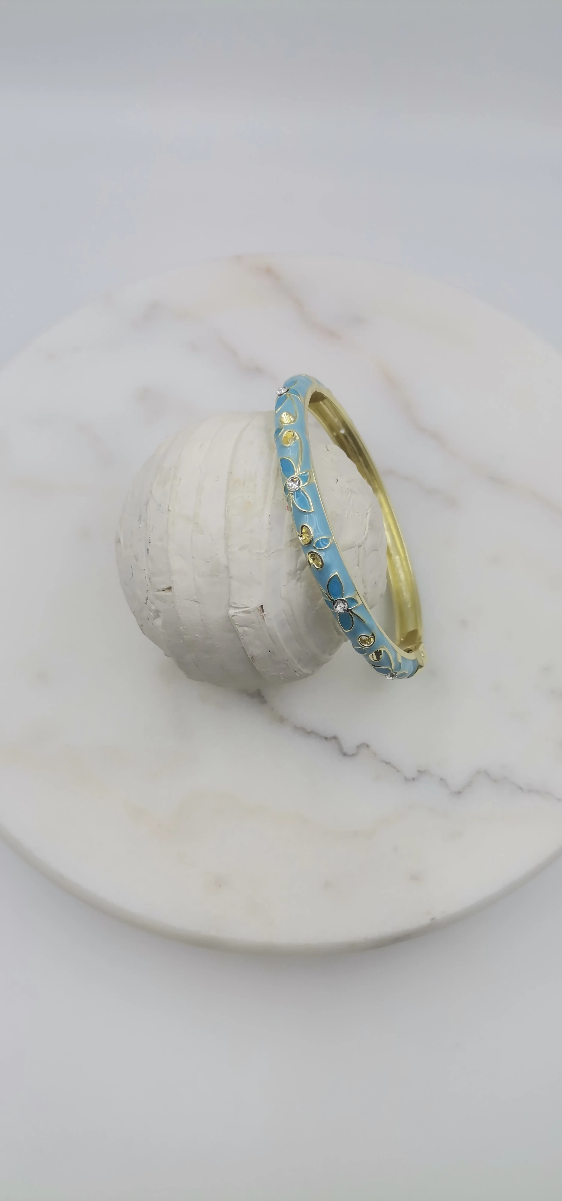 MİNELİ GOLD KELEPÇE