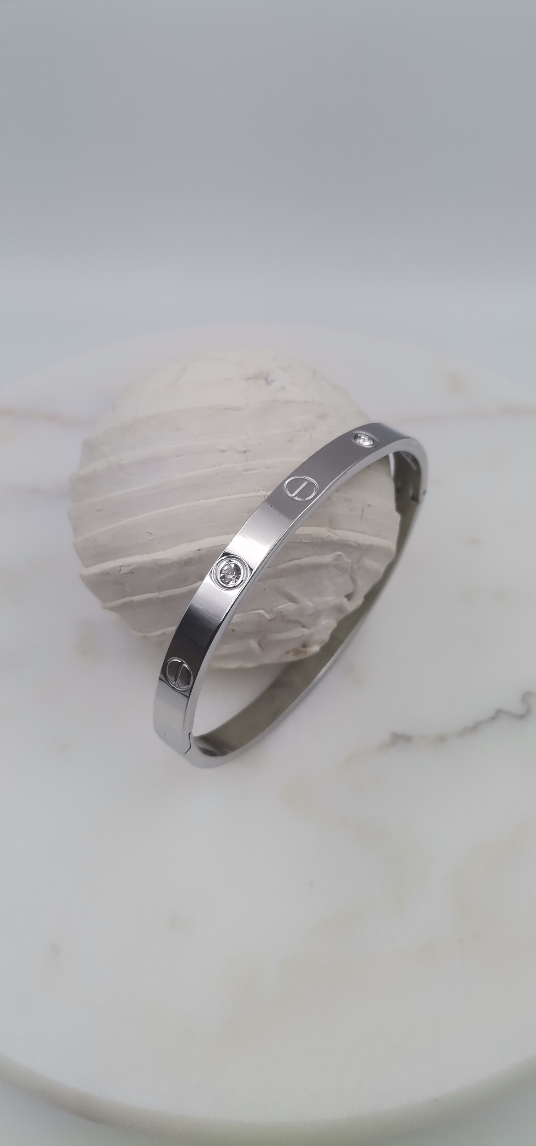 ÇELİK SİLVER TAŞLI KELEPÇE 60mm KALIN