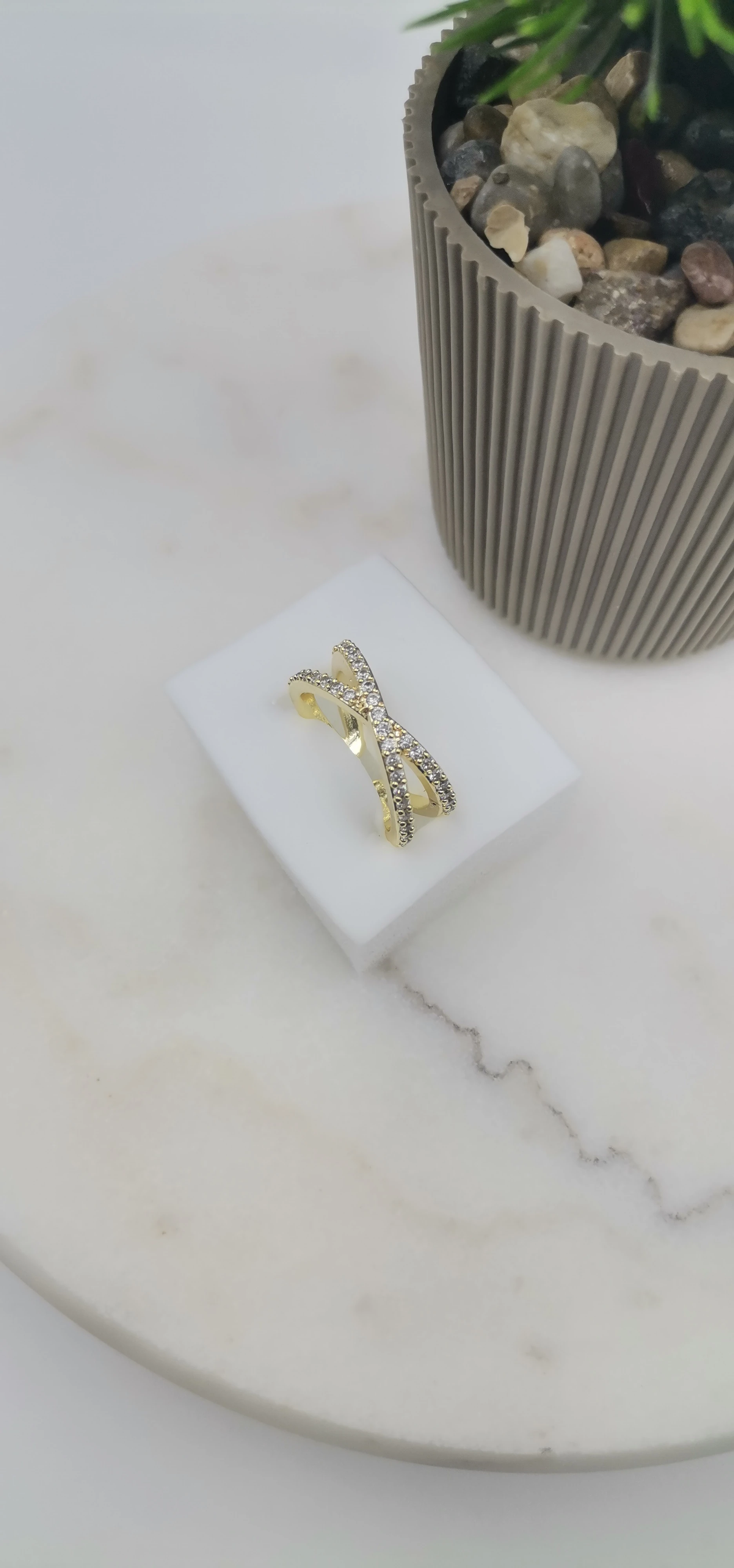 VİP ZİRKON TAŞLI GOLD  YÜZÜK