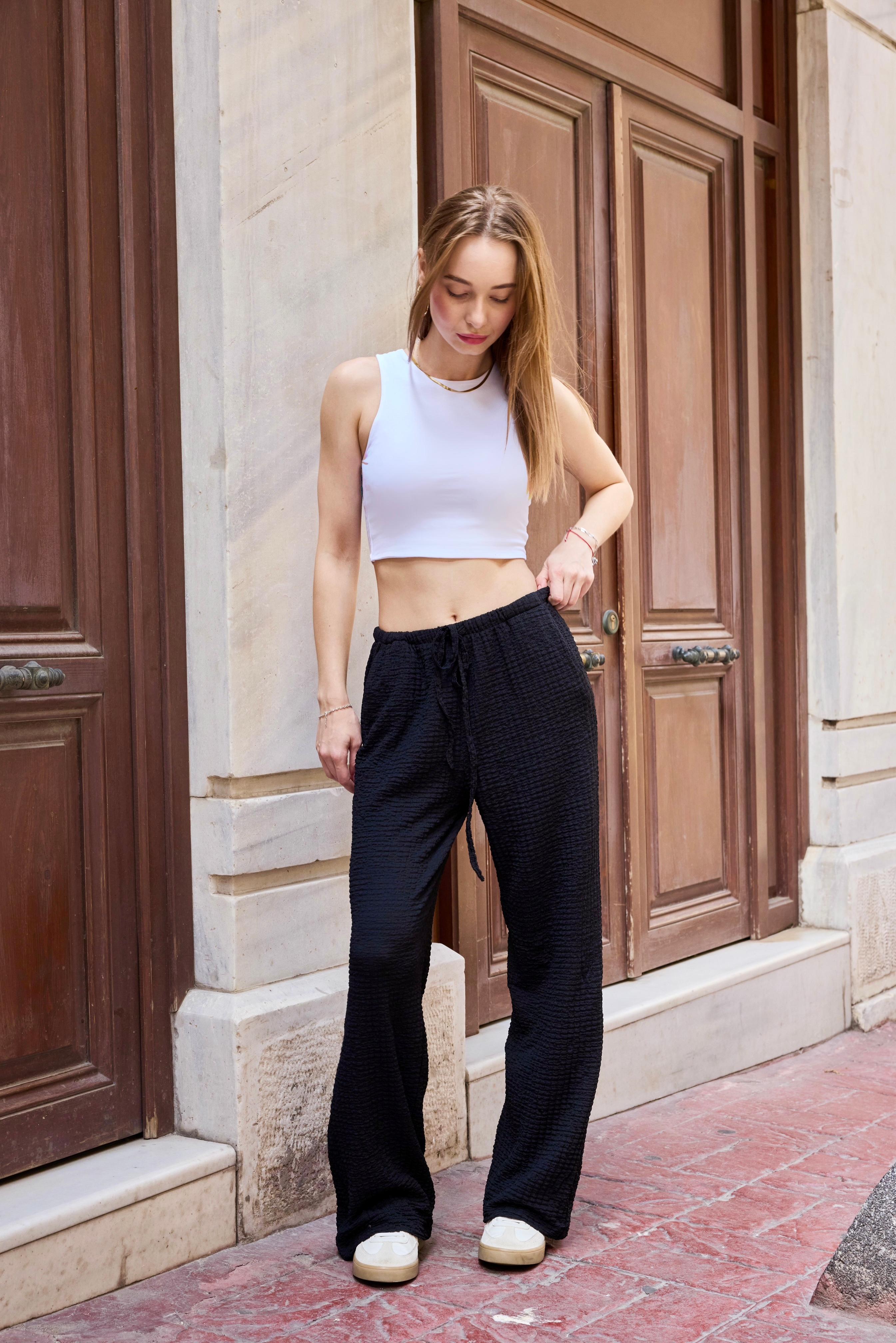 Pantalon texturé noir Bubble Kumaş Belden Lastik Detaylı Bol Paça Siyah Pantolon