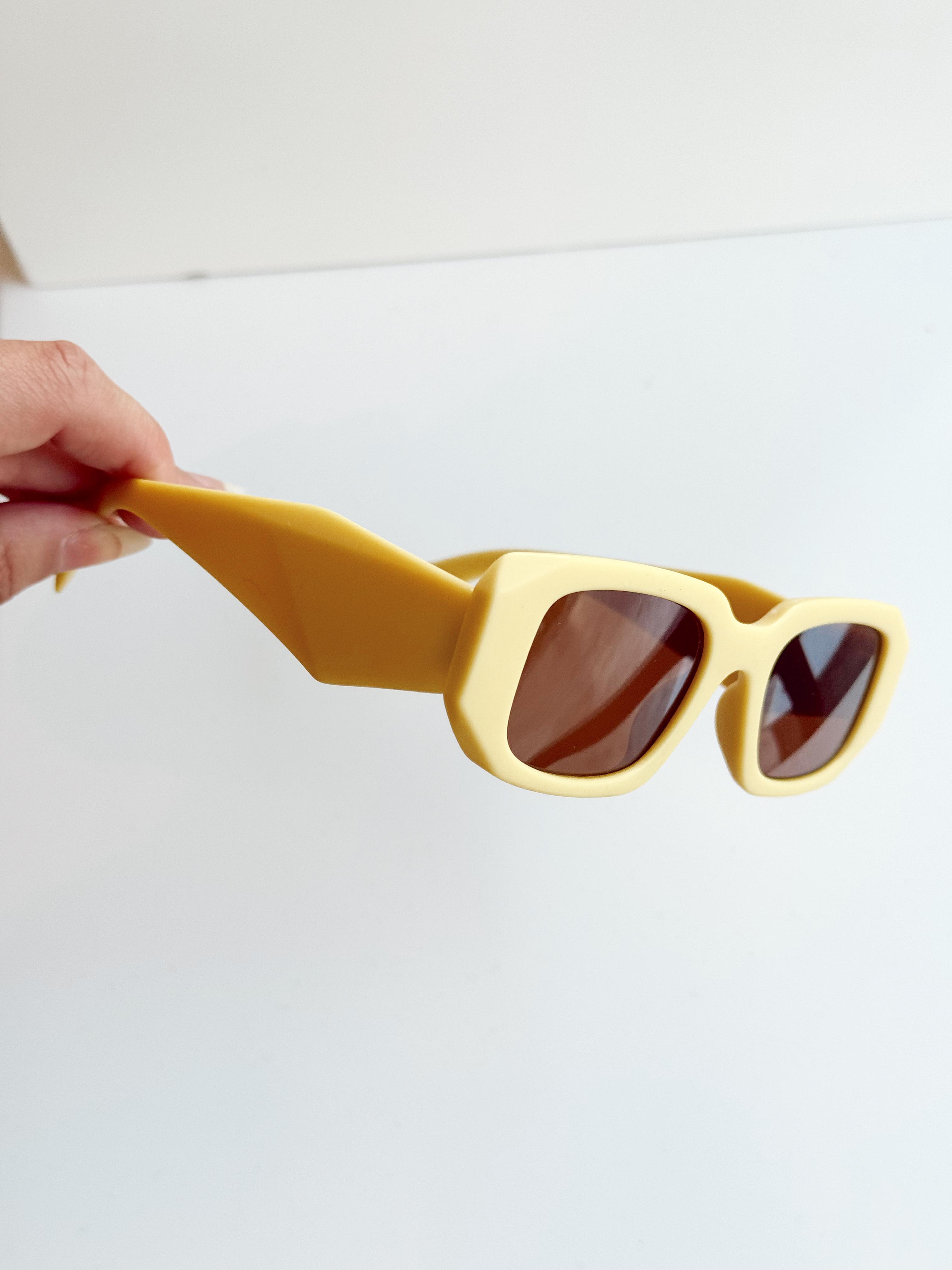 UV400 Korumalı SarıTrend Kare Çerçeve Model UV Korumalı Çocuk Gözlük