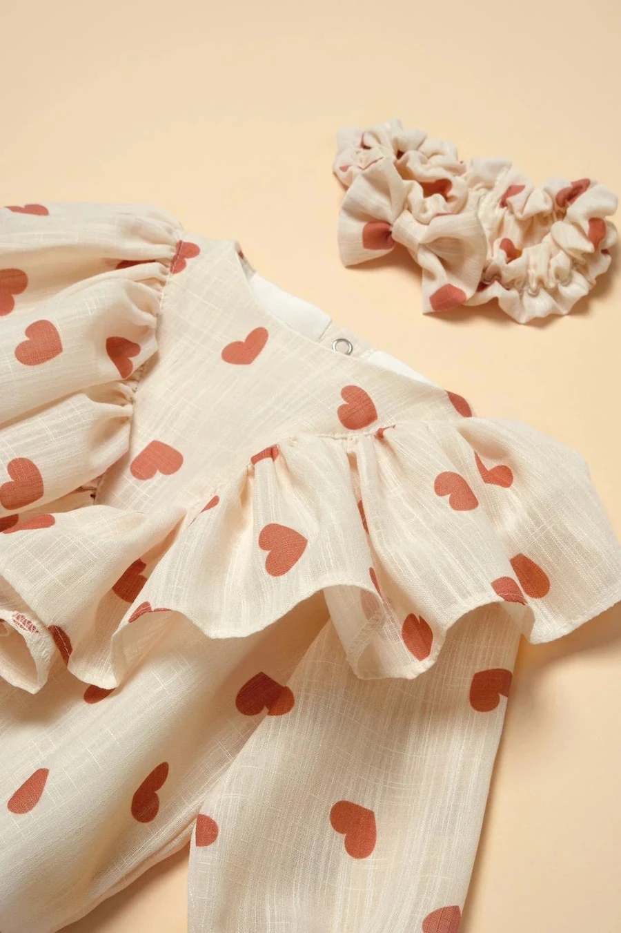 LOVE Kalp Detay Fırfırlı Keten Romper Bandana Set 