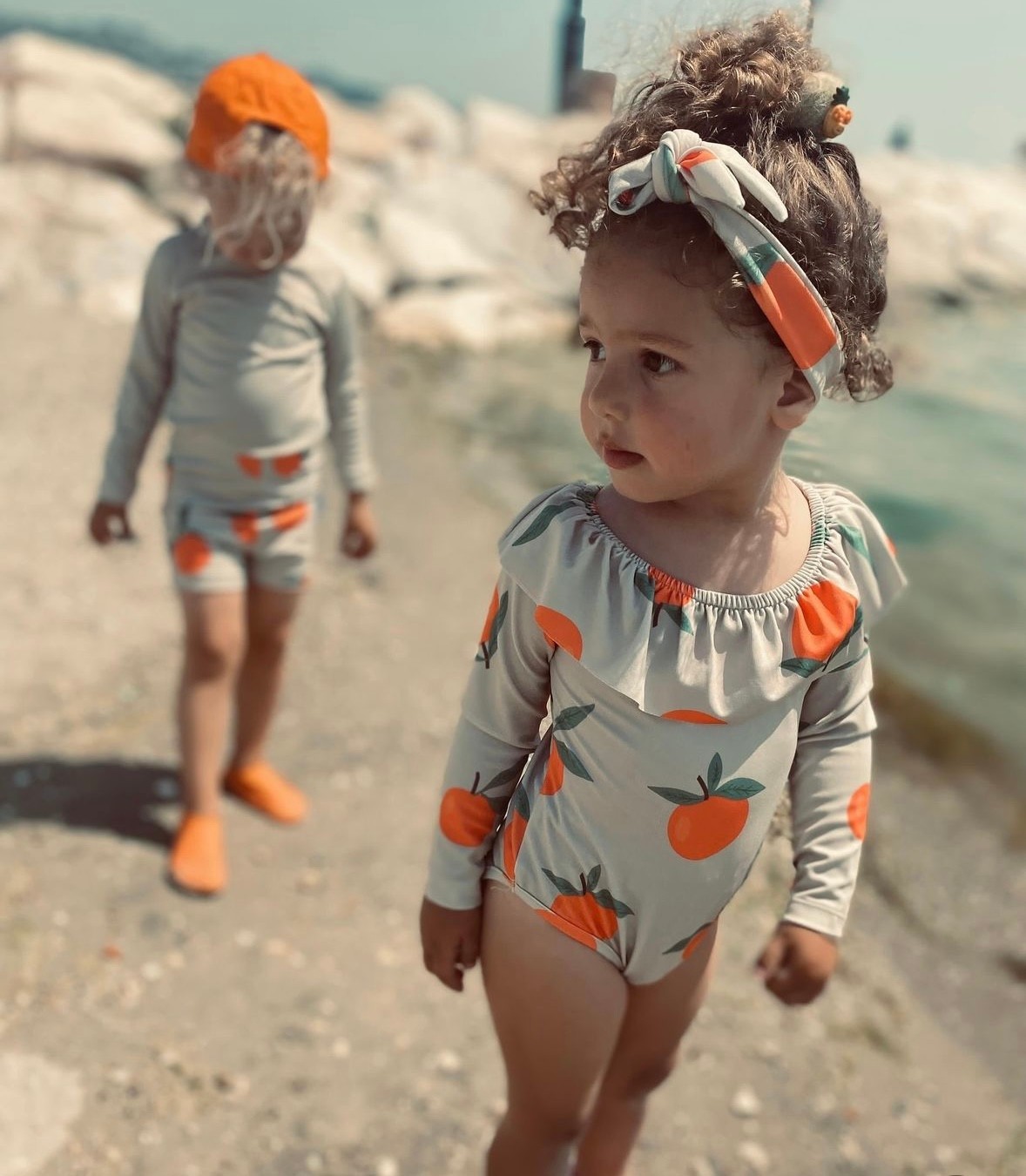 Kız Bebek Desenli Uzun Kol Çıtçıtlı Mayo Bandana Set - Mandalina Desen