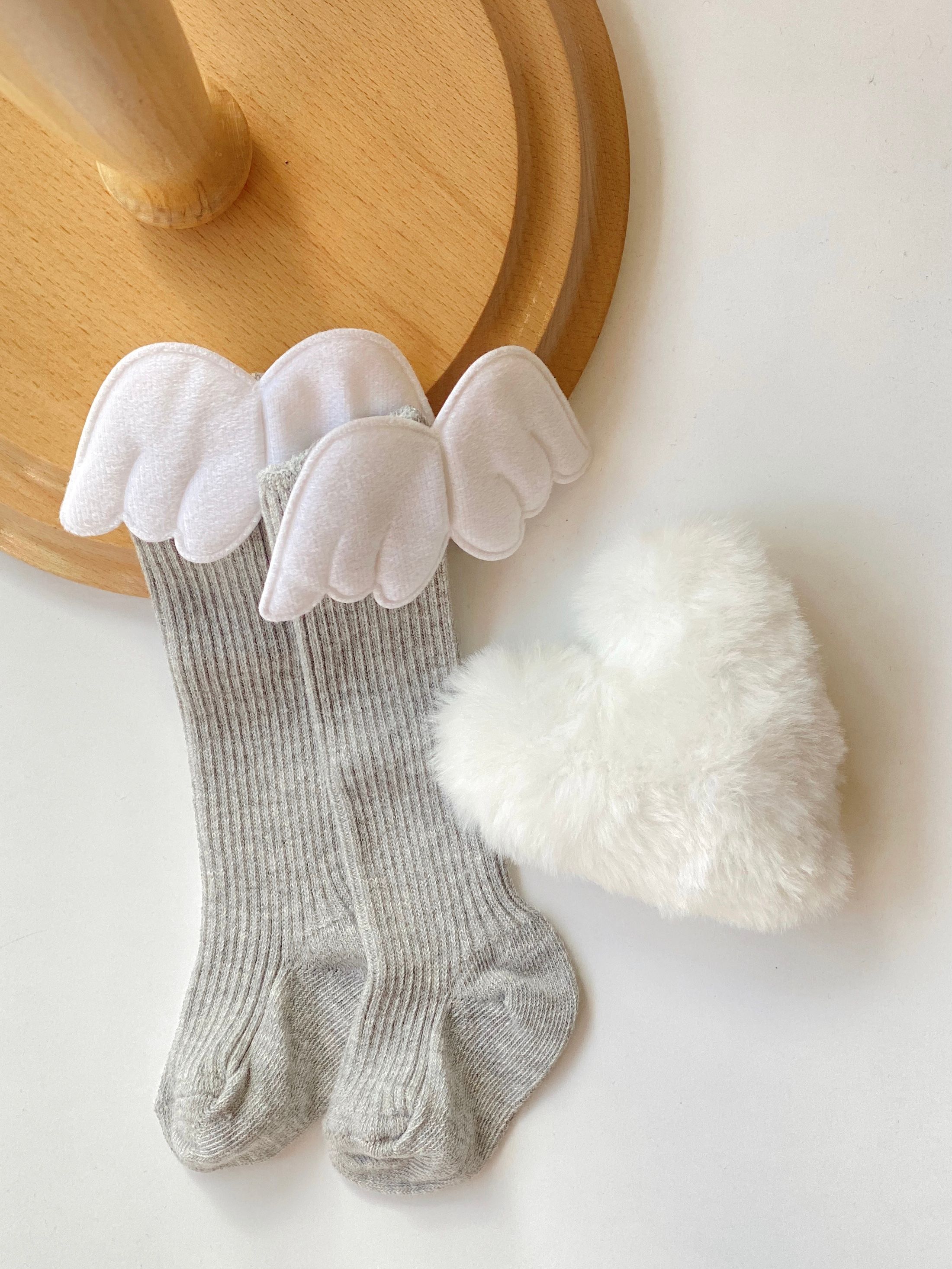 Beyaz Kanat Bebek Grubu Fitilli Dizaltı Çorap - Gri