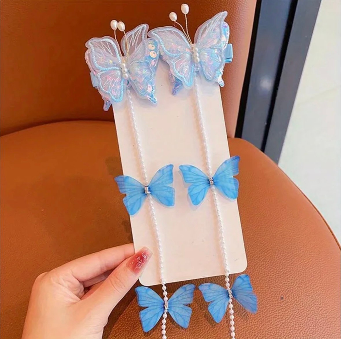 Kelebek Model İnci Sallantılı Tekli Pens Toka
