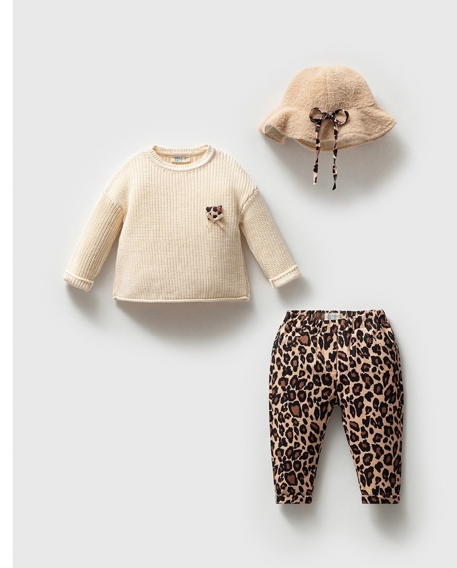 Kız Bebek Leopar Desen Triko Body & Pantolon Takım 