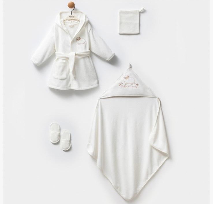 Unisex 0/12 Ay Kuzu Model 4’lü Bornoz Set
