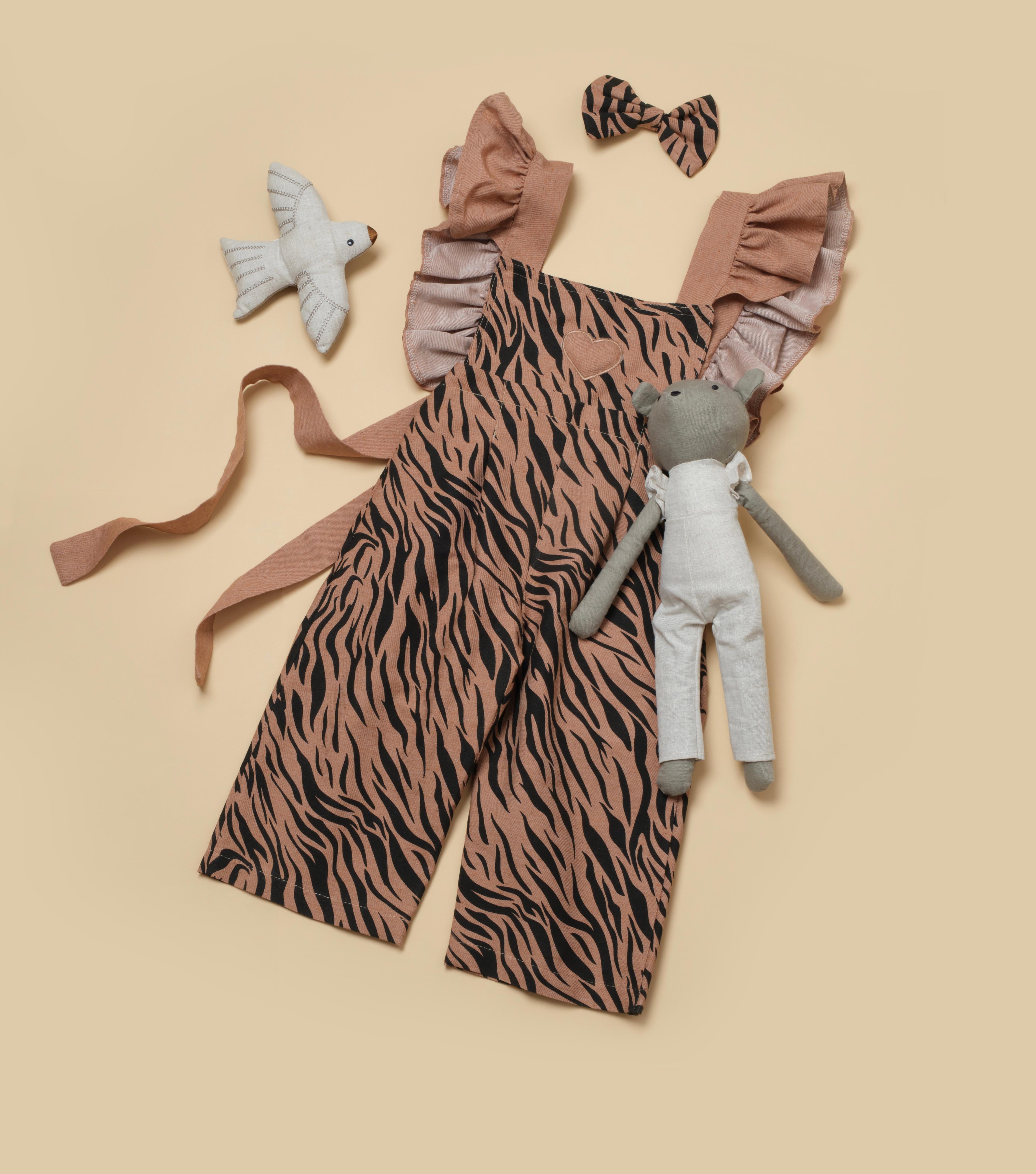 Zebra Desen Kalp Detaylı Fırfır Tulum Toka Set - kahverengi