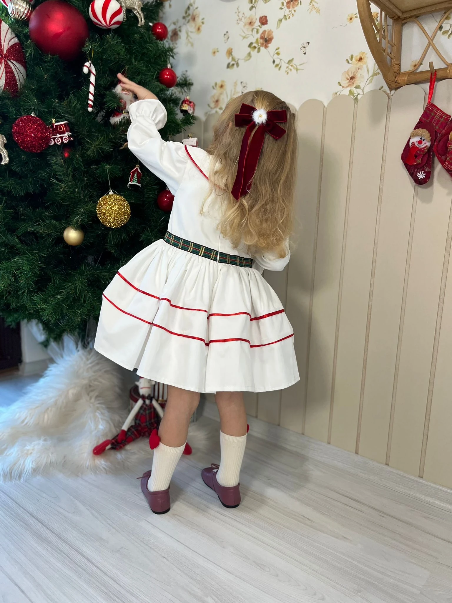 CHRİSTİMAS Nakış Detay Elbise (Kargo Çıkış Tarihi 20.12.2025)