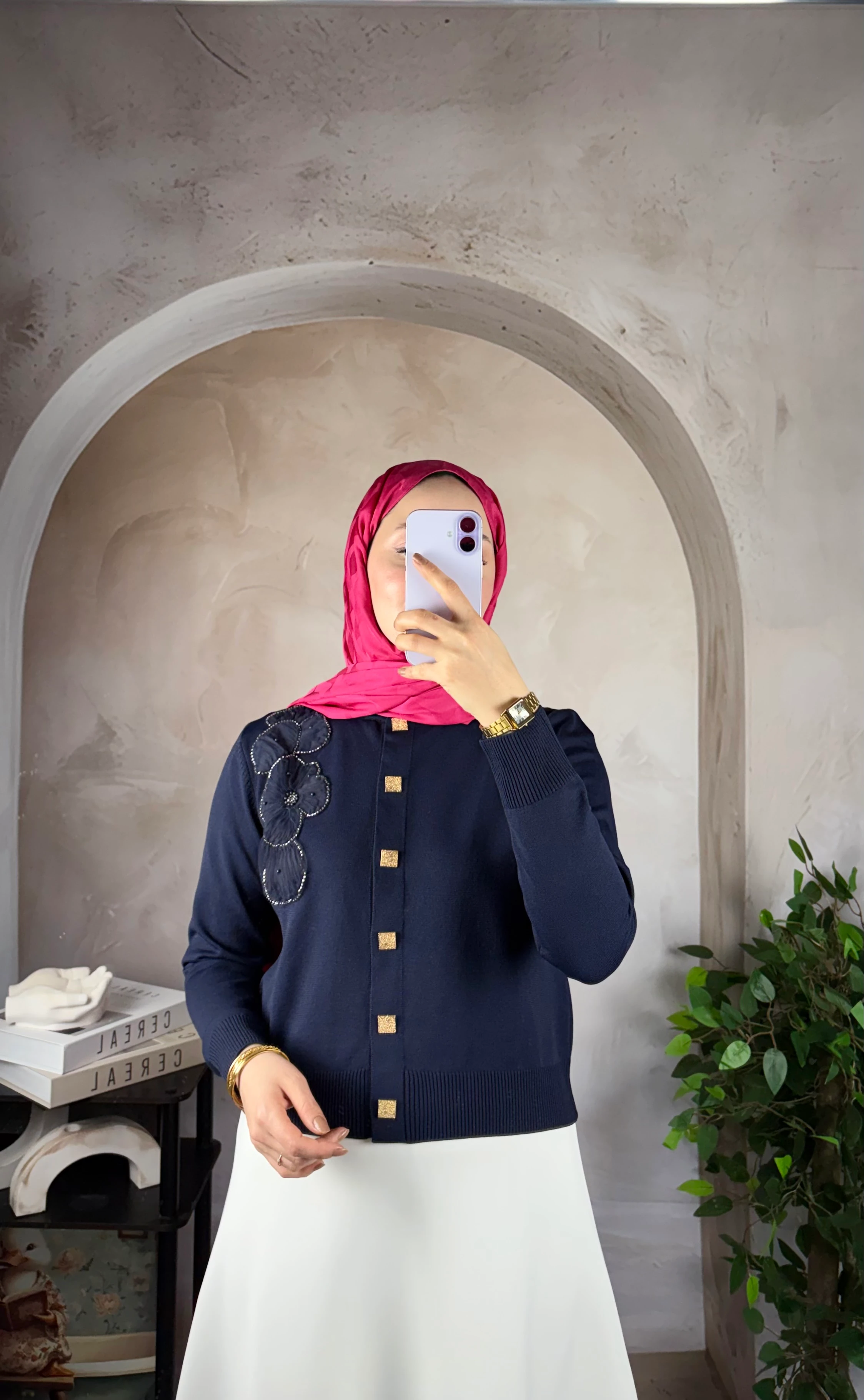 Çiçek İşlemeli Triko Hırka