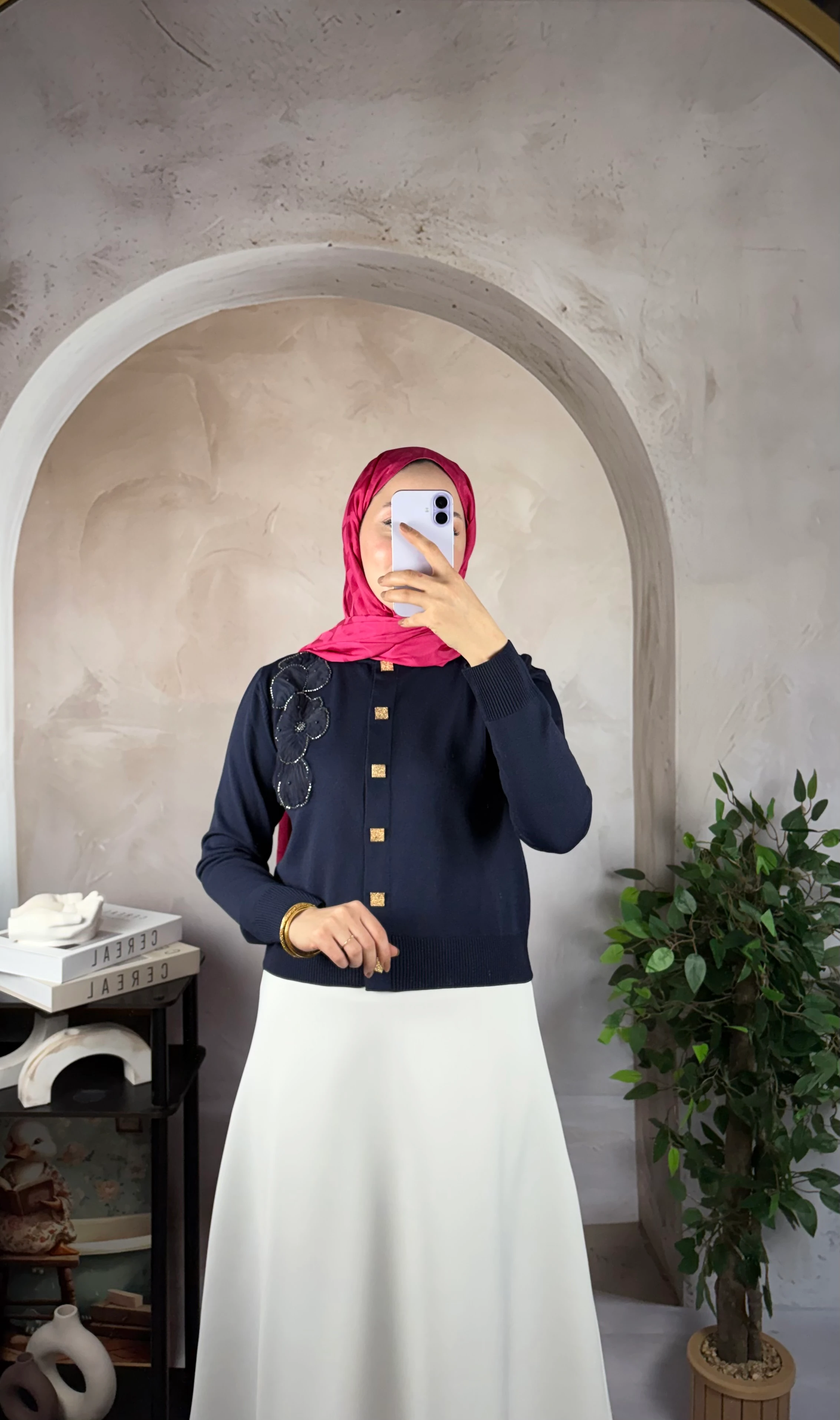 Çiçek İşlemeli Triko Hırka