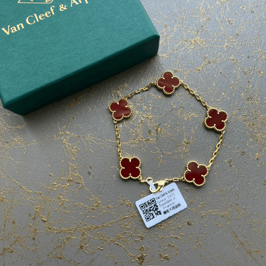 Van Cleef & Arpels All Gold Red Bileklik