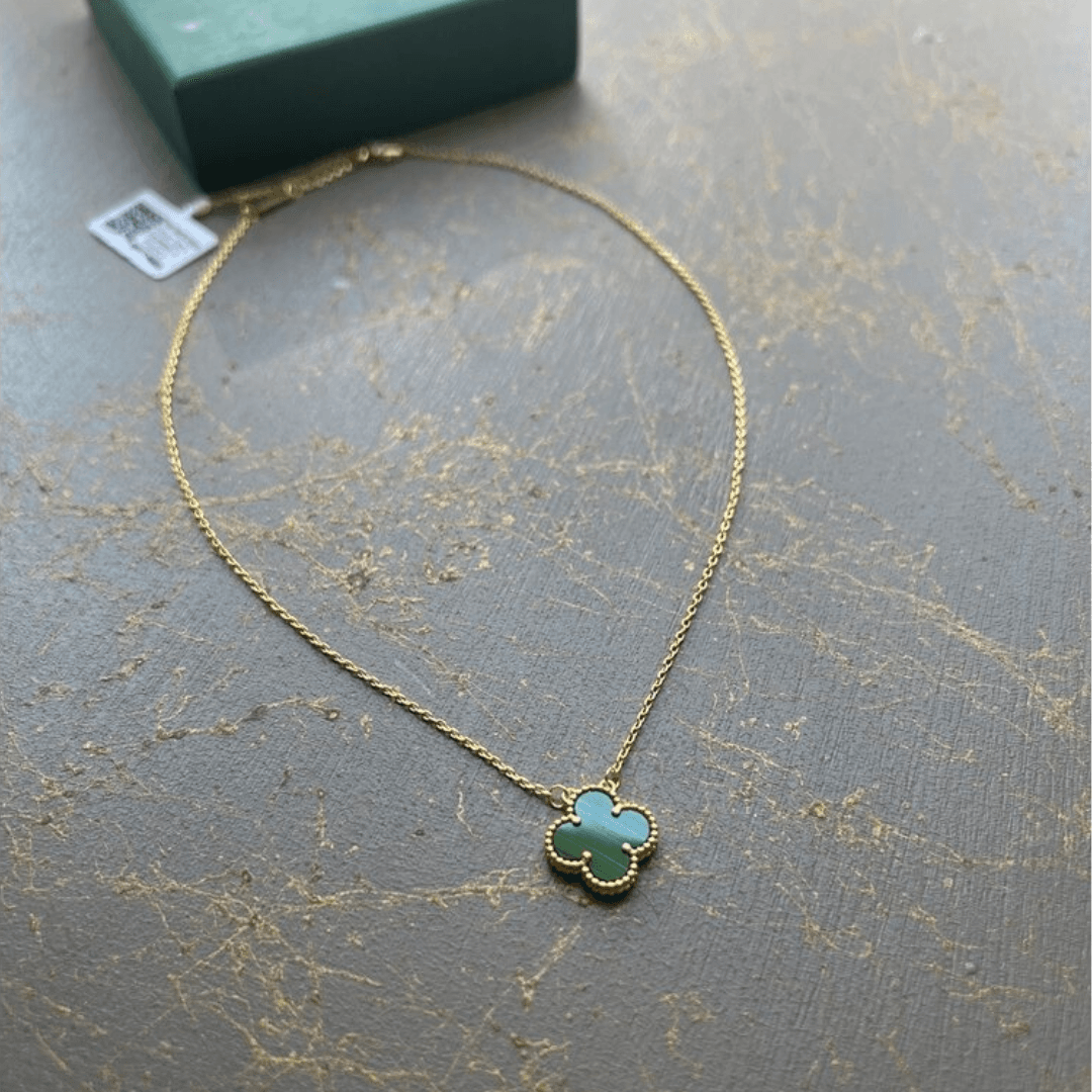 Van Cleef & Arpels Gold Green Kolye