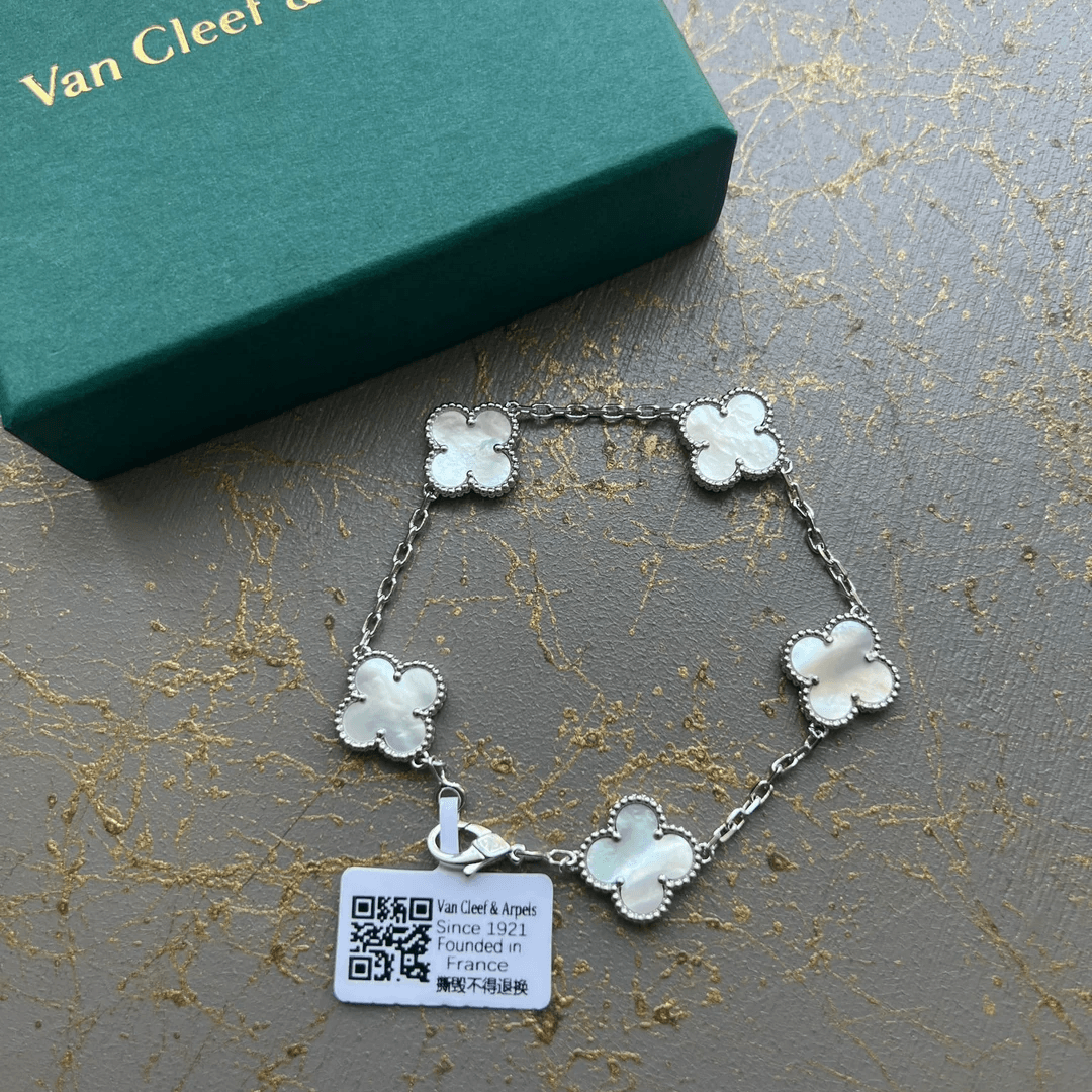 Van Cleef & Arpels All Silver White Bileklik