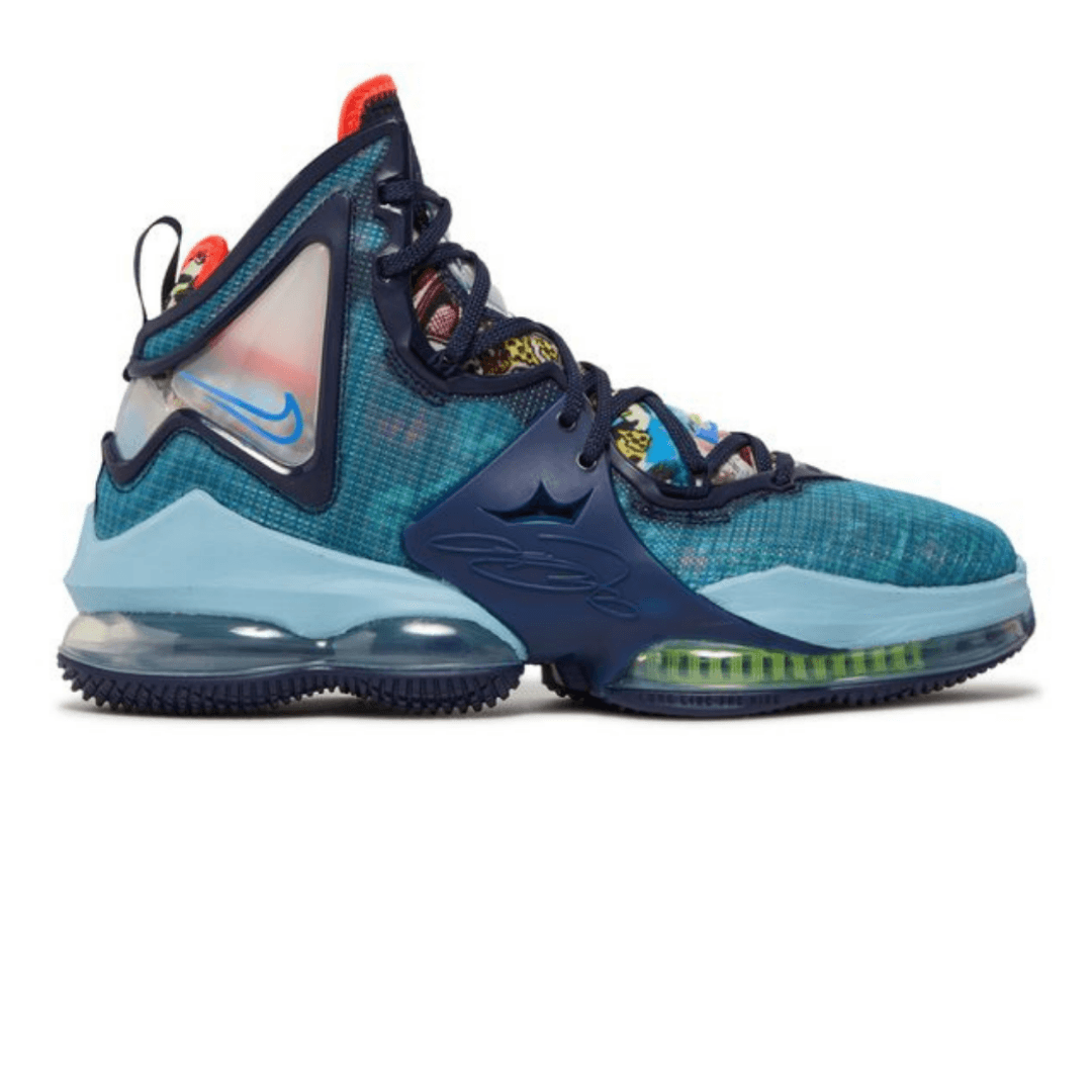 LeBron 19