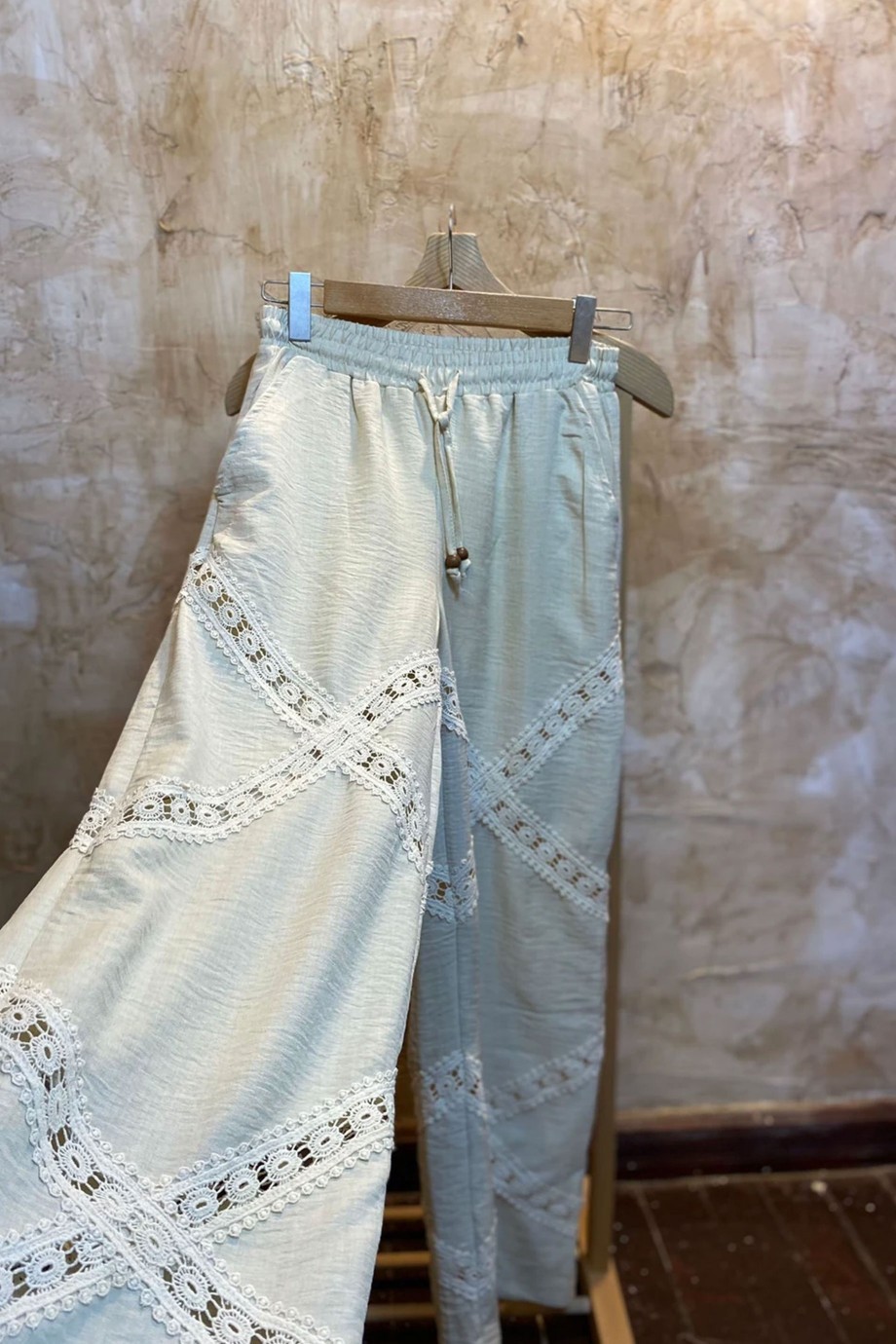 DANTEL DETAY KETEN PANTOLON