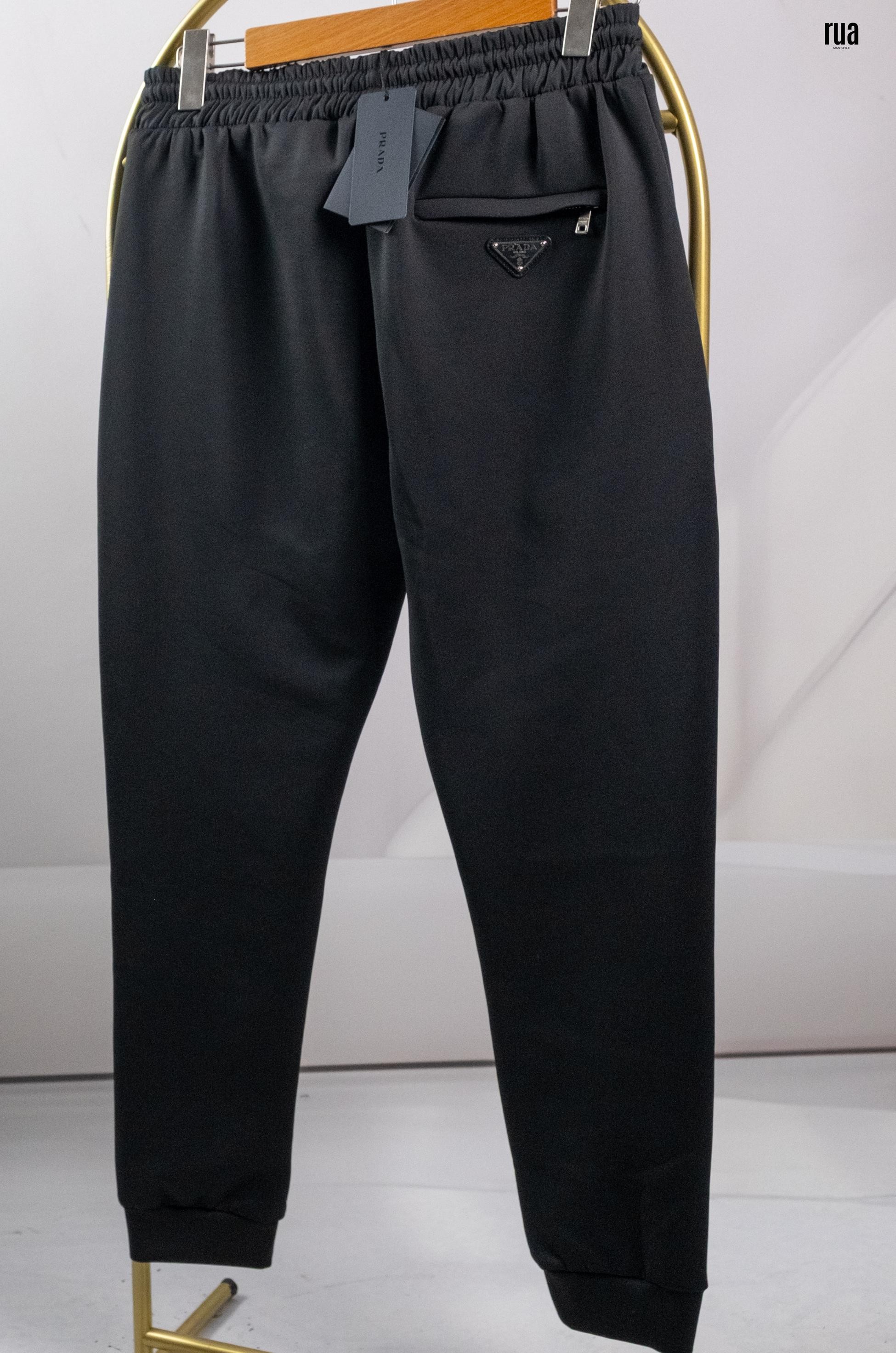 Prada Metal logolu Pantolon Siyah