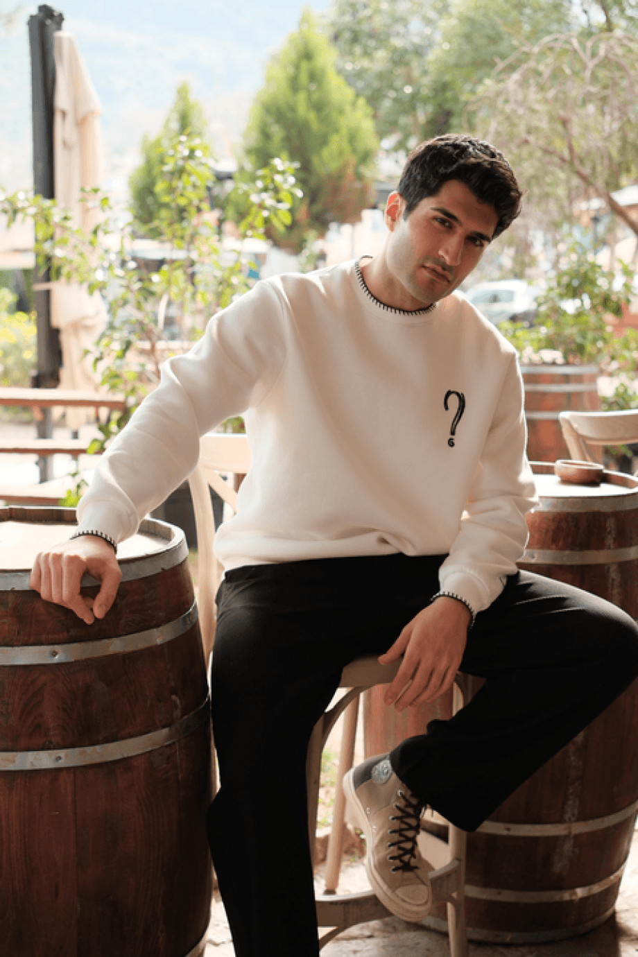 Beyaz Soru İşareti Baskı Sweatshirt