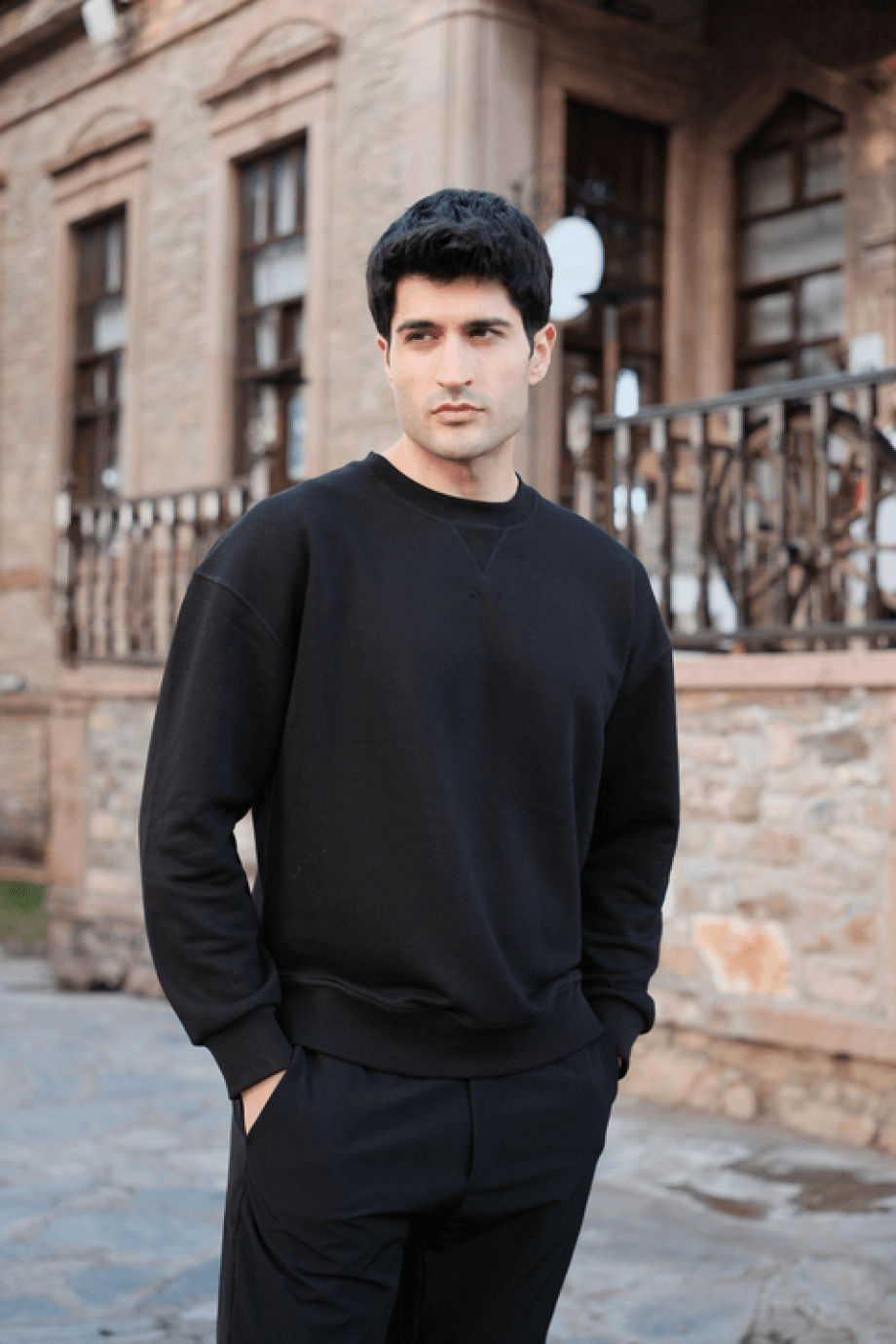 Siyah Desensiz Sweatshirt
