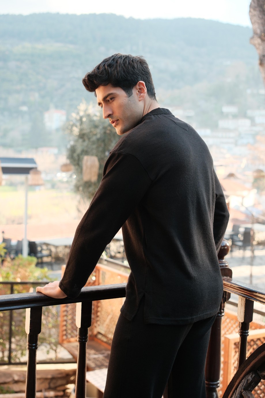 Siyah İnce Takım