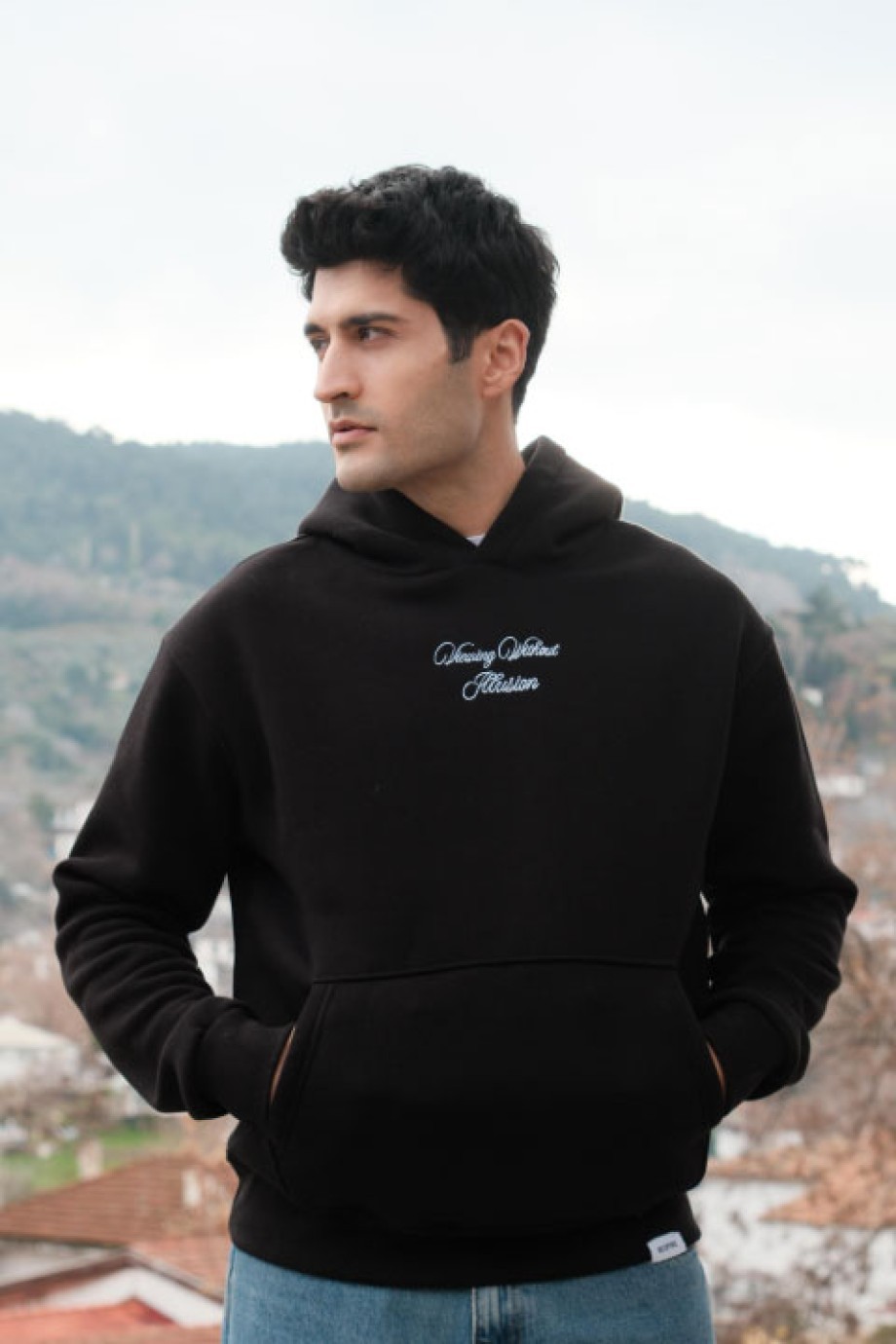 Siyah Göz Baskı Sweatshirt
