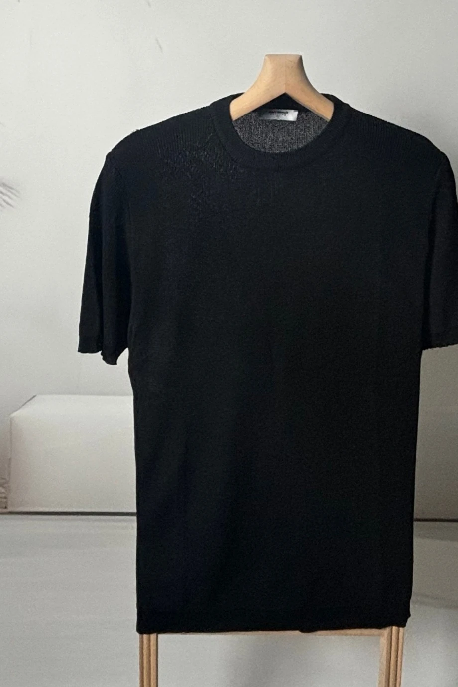 YUVARLAK YAKA KISA KOL TRİKO-SİYAH