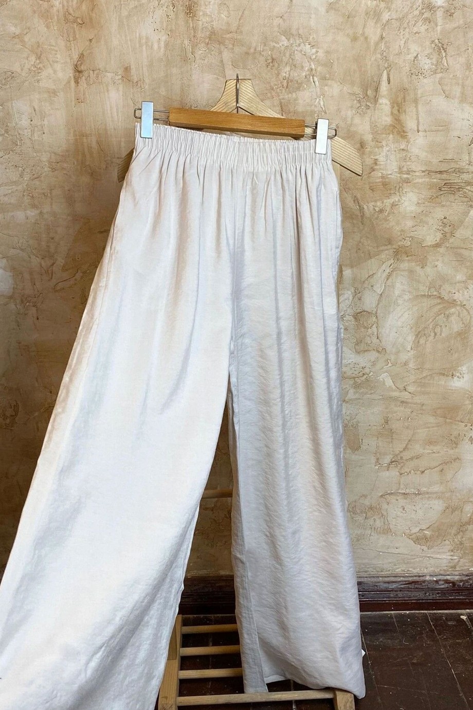 BEL LASTİK DETAY KETEN PANTOLON
