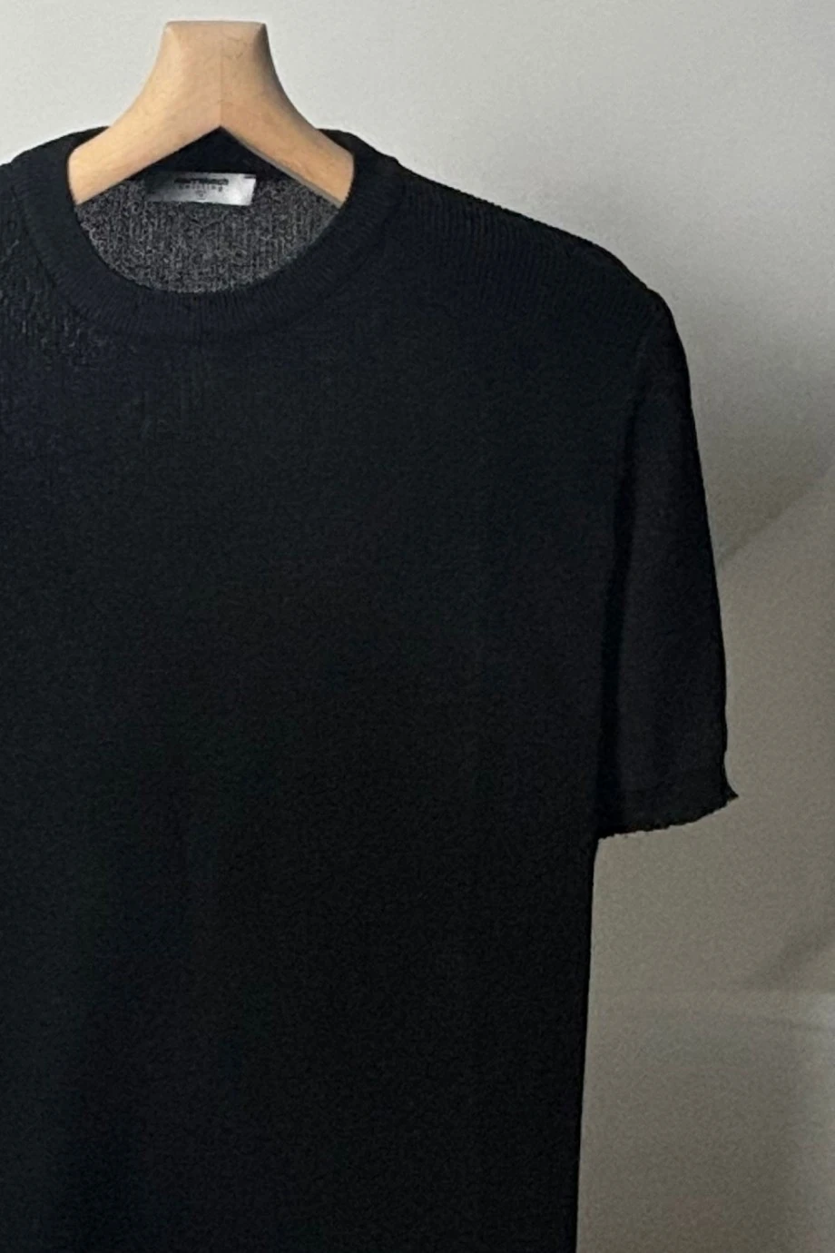 YUVARLAK YAKA KISA KOL TRİKO-SİYAH