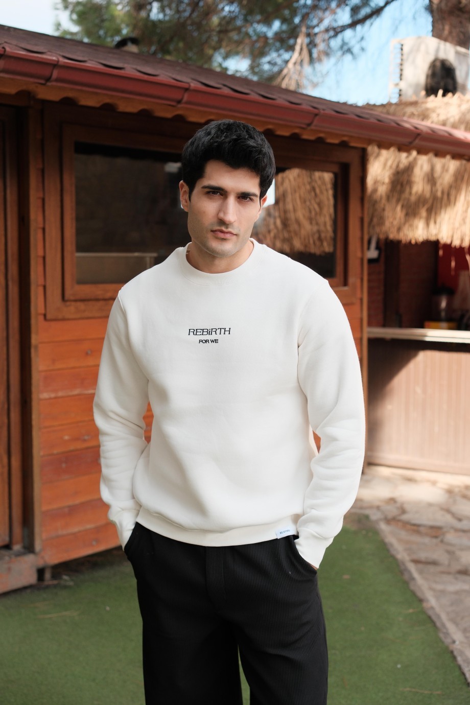 Beyaz Baskılı Sweatshirt